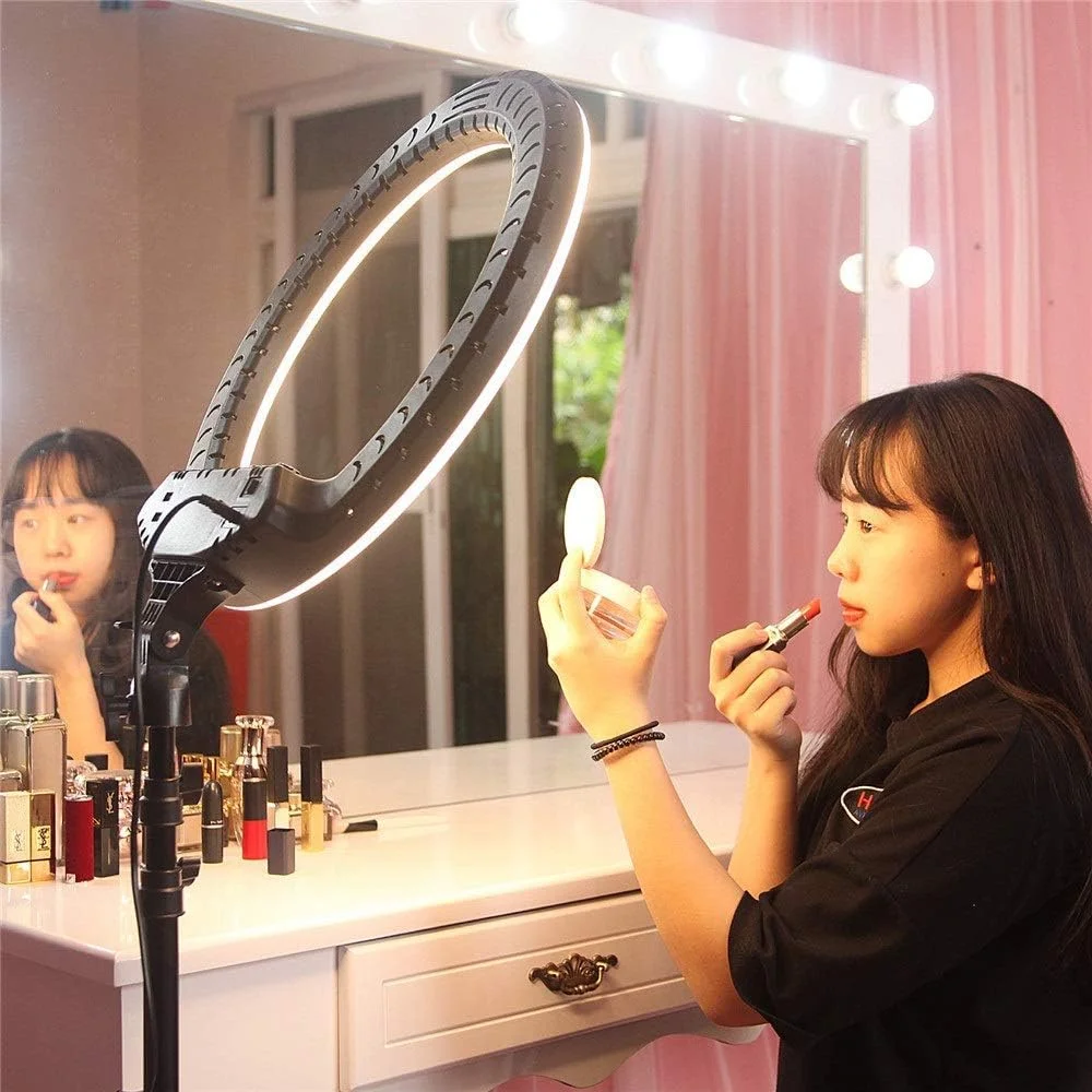 نور حلقه ای Samnuerly مناسب ویدیوهای زنده، آرایش، یوتیوب، نور LED حلقه ای 18 اینچی با دمای رنگ دوگانه برای عکاسی پرتره و ویدیو (مشکی، 60x10x50 سانتی متر)