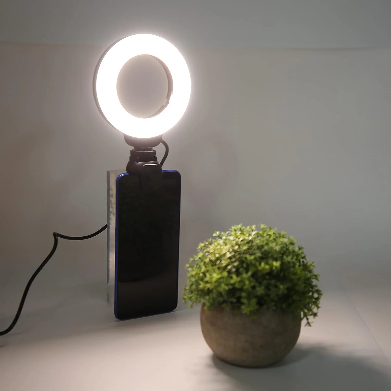 فلاش موبایل چراغ سلفی قابل حمل 4 اینچی LED با نور کم‌نور و گیره برای ویدیوهای زنده آنلاین، آموزش آنلاین، پخش زنده، تدریس و غیره