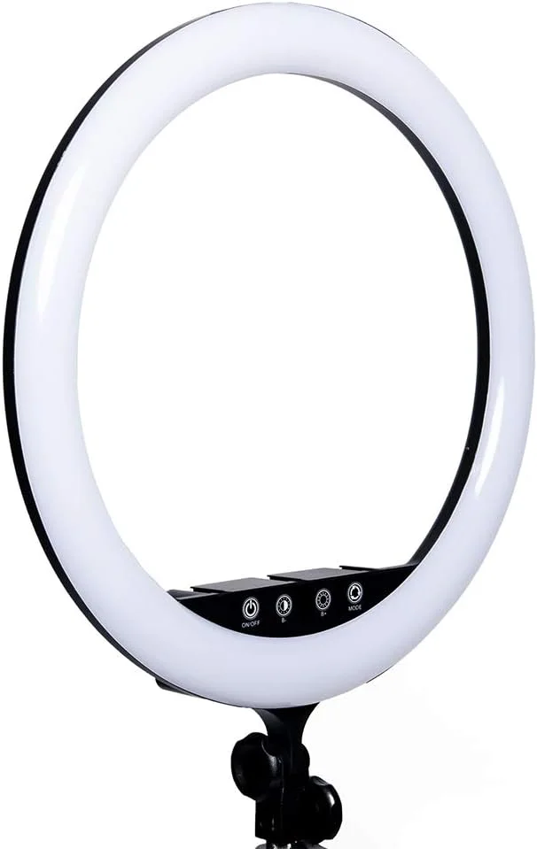 کیت نور حلقه ای مناسب برای تولید ویدیوهای آرایشی کیت نور حلقه ای مناسب برای تولید ویدیوهای آرایشی