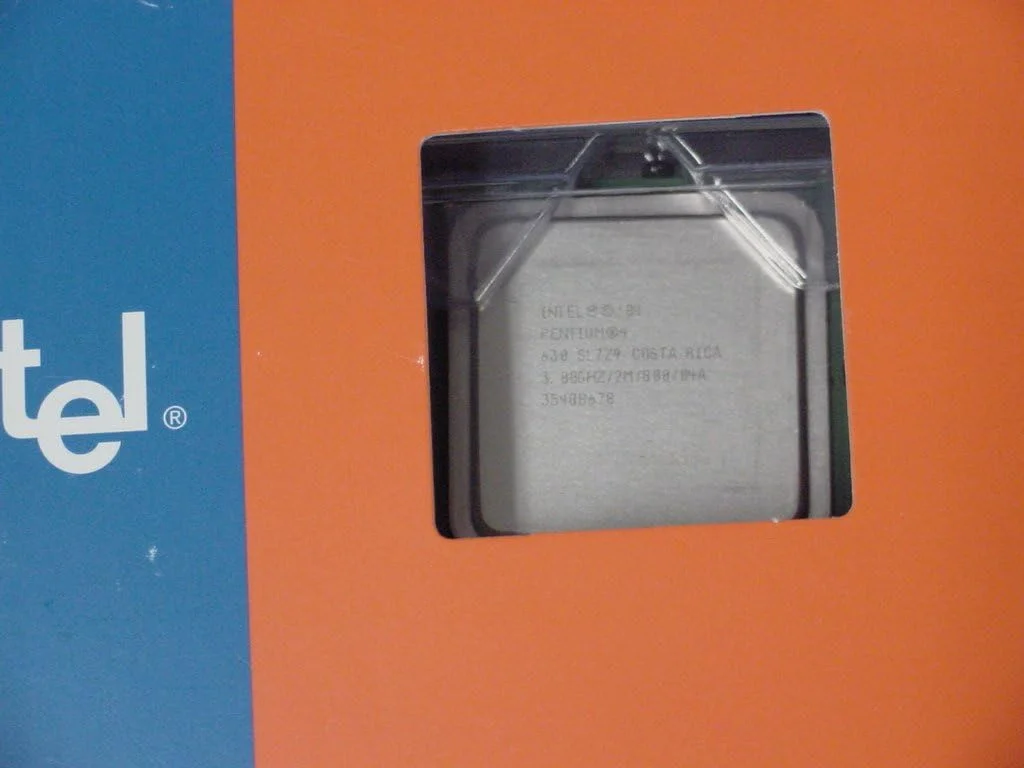 پردازنده اینتل پنتیوم 630 3 گیگاهرتز 2 مگابایت کش L2 - پردازنده ها (Intel Pentium 4, 3 GHz, Socket T (LGA 775), PC, 90 nm, 64-bit) پردازنده اینتل پنتیوم 630 3 گیگاهرتز 2 مگابایت کش L2 - پردازنده ها (Intel Pentium 4, 3 GHz, Socket T (LGA 775), PC, 90 nm, 64-bit)