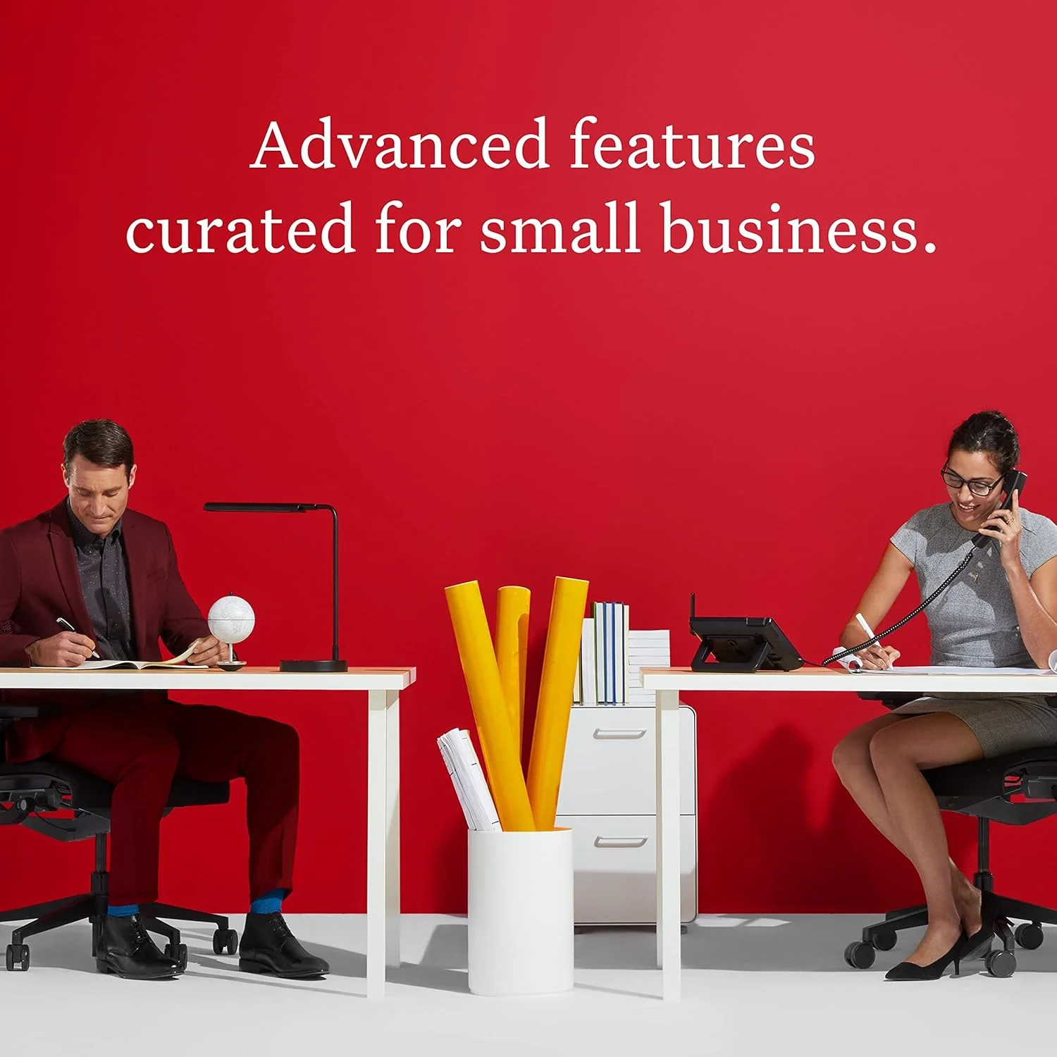 تلفن رومیزی آی‌پی اوما 2602W با قابلیت وای‌فای، مخصوص سرویس ویپ اوما آفیس با اپلیکیشن موبایل و رومیزی، کنفرانس ویدیویی. نیاز به اشتراک.