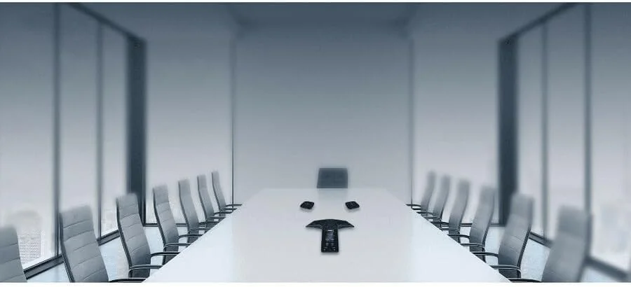 تلفن کنفرانس تحت شبکه HD لمسی Yealink CP965 با میکروفون بی سیم، میکروفون توسعه DECT بی سیم دوتایی CPW65، صفحه نمایش لمسی 5 اینچی با وضوح 720×1280