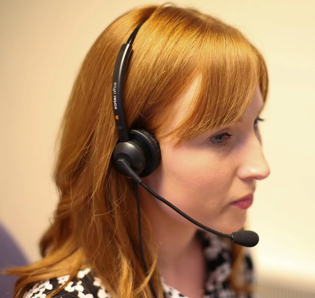 هدست اداری Eartec مدل 308 تک گوش - مناسب برای تلفن های Yealink SIP-T33P T33G IP، صدای HD، سبک وزن، میکروفون حذف نویز - EAR308 QD002A هدست اداری Eartec مدل 308 تک گوش - مناسب برای تلفن های Yealink SIP-T33P T33G IP، صدای HD، سبک وزن، میکروفون حذف نویز - EAR308 QD002A