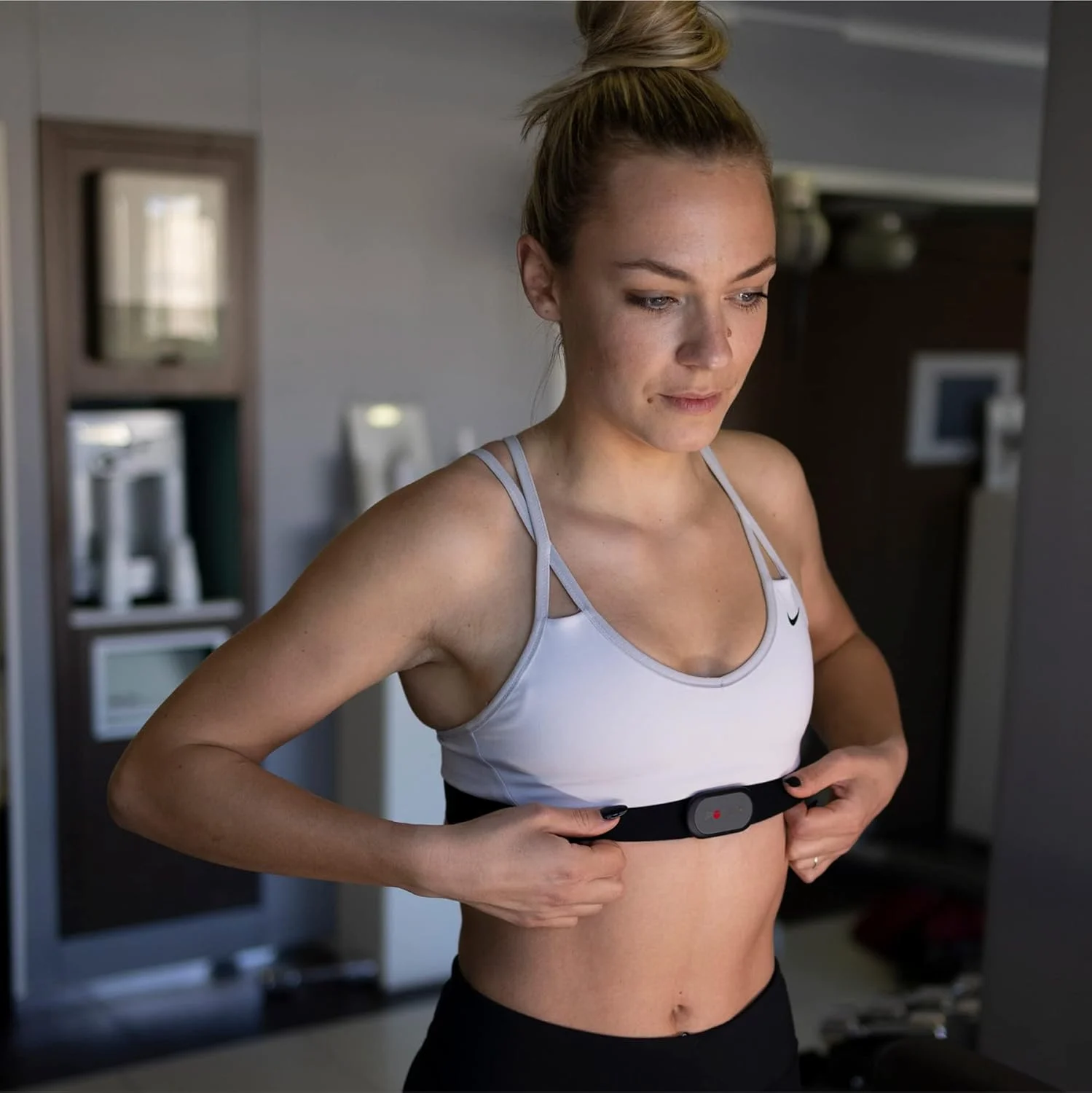 ضربان سنج قلب پلار - ANT+، بلوتوث - حسگر ضربان قلب ضد آب با نوار سینه - حافظه داخلی، به روز رسانی نرم افزار - کار با برنامه های تناسب اندام، کامپیوترهای دوچرخه سواری، ساعت های ورزشی و هوشمند