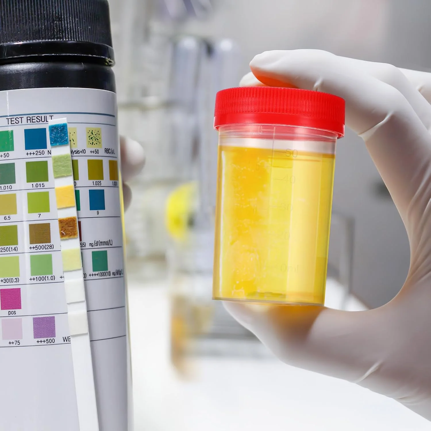 iplusmile ده عدد فنجان نمونه ادرار با درب 60 میلی لیتر، لوله نمونه ادرار، فنجان تست تخمک گذاری، لوله نمونه برای آزمایش بارداری، رنگ تصادفی، 6.9 x 3.7 سانتی متر