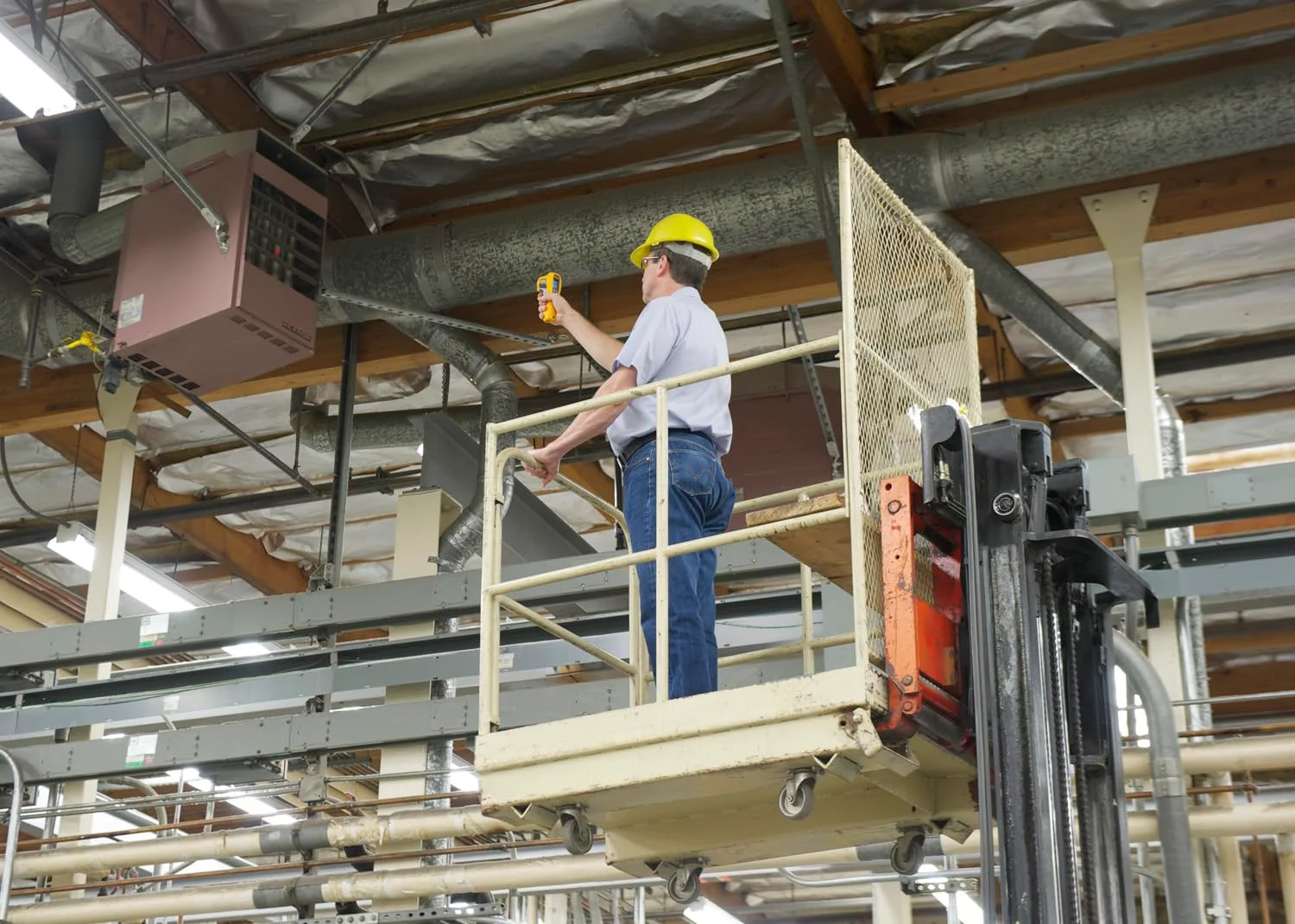 دماسنج مادون قرمز تک لیزری فلوک با نسبت فاصله 12:1، حداکثر 62 دماسنج مادون قرمز تک لیزری فلوک با نسبت فاصله 12:1، حداکثر 62