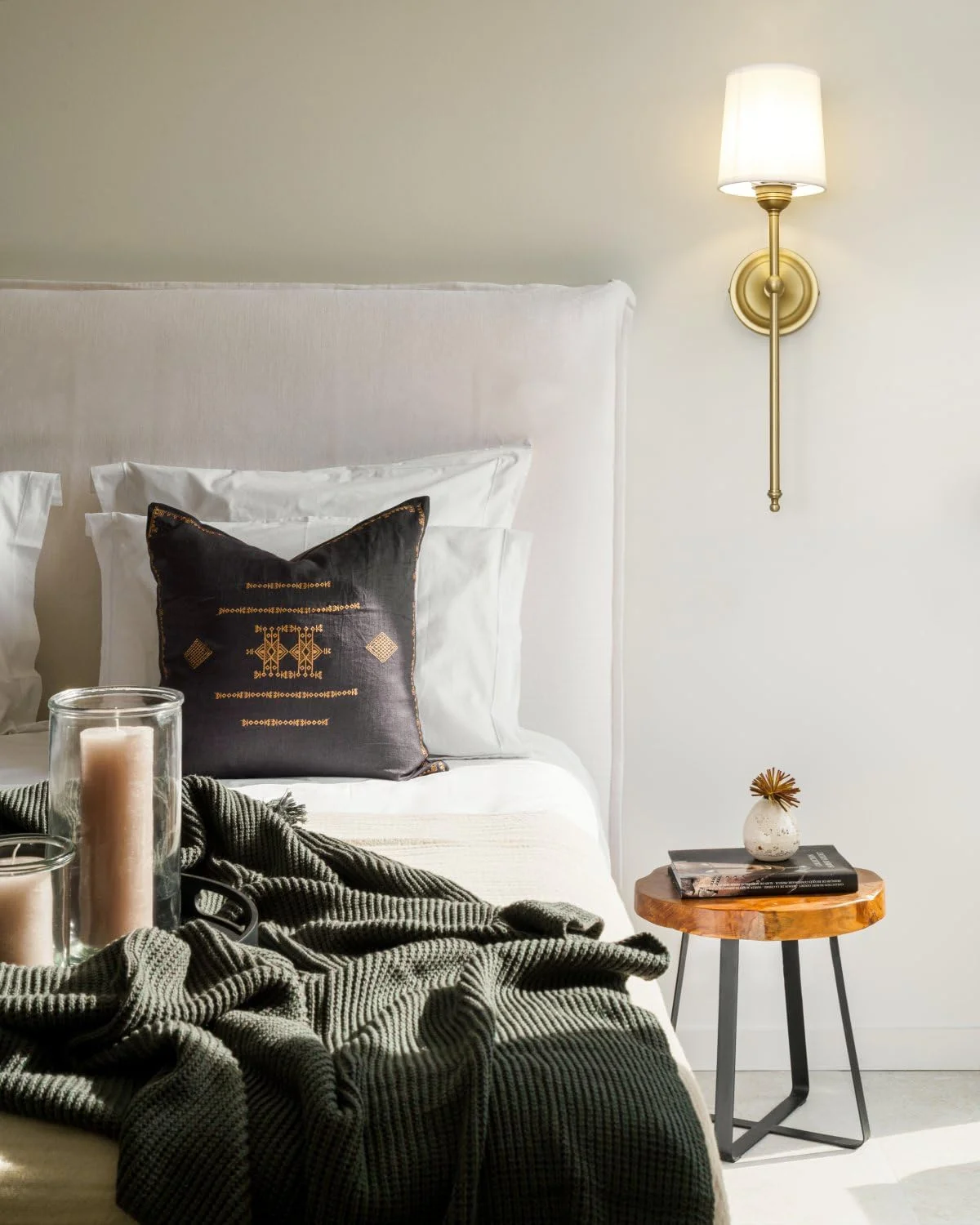 ست دو عددی چراغ دیواری دکوراتیو، روشنایی دیوارکوب داخلی، چراغ خواب کنار تختی با کلاهک پارچه ای برای اتاق خواب، مطالعه (سفید) ست دو عددی چراغ دیواری دکوراتیو، روشنایی دیوارکوب داخلی، چراغ خواب کنار تختی با کلاهک پارچه ای برای اتاق خواب، مطالعه (سفید)