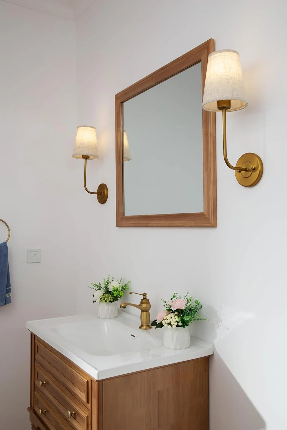 ست 2 عددی چراغ دیواری شمعدانی روستیک وینتیج Permo با سایه بان پارچه ای کتان قیفی شکل، چراغ های کنار تختی برای اتاق خواب، مطالعه کنار تخت (آنتیک) ست 2 عددی چراغ دیواری شمعدانی روستیک وینتیج Permo با سایه بان پارچه ای کتان قیفی شکل، چراغ های کنار تختی برای اتاق خواب، مطالعه کنار تخت (آنتیک)