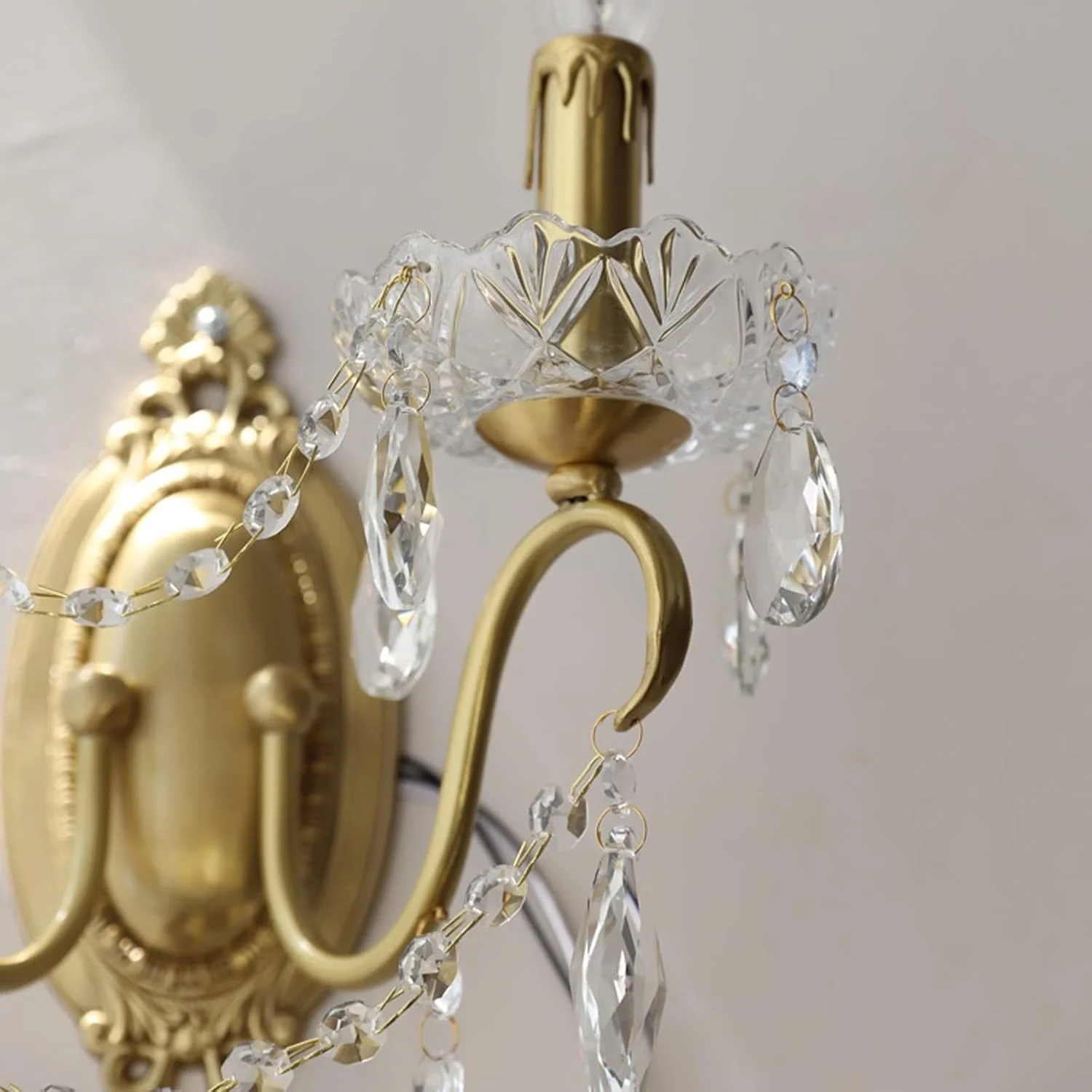 چراغ دیواری داخلی SUNESA، چراغ دیواری کریستالی وینتیج، چراغ دیواری مسی برای کنار تخت اتاق خواب، راهرو، راه پله چراغ دیواری داخلی SUNESA، چراغ دیواری کریستالی وینتیج، چراغ دیواری مسی برای کنار تخت اتاق خواب، راهرو، راه پله