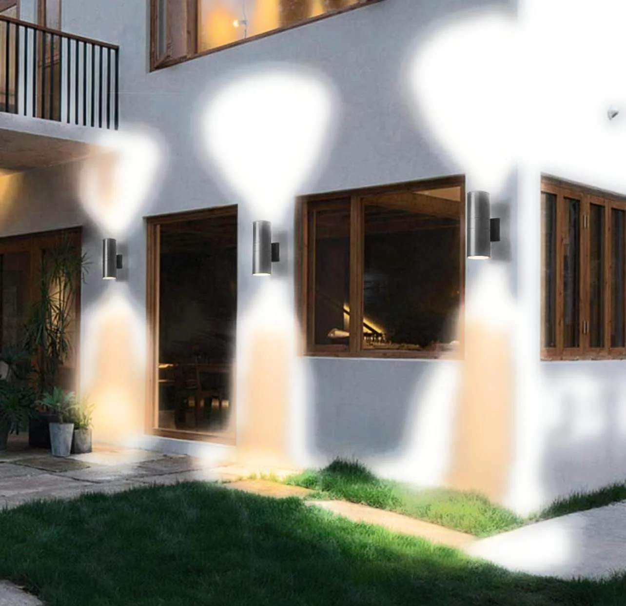چراغ های مدرن ایوان بیرونی دو طرفه | روشنایی پاسیو بالا پایین | بدنه آلومینیومی مشکی چراغ دیواری بیرونی | استوانه ای IP65 (مشکی) با لامپ ال ای دی گرم سفید قابل تعویض E27 چراغ های مدرن ایوان بیرونی دو طرفه | روشنایی پاسیو بالا پایین | بدنه آلومینیومی مشکی چراغ دیواری بیرونی | استوانه ای IP65 (مشکی) با لامپ ال ای دی گرم سفید قابل تعویض E27
