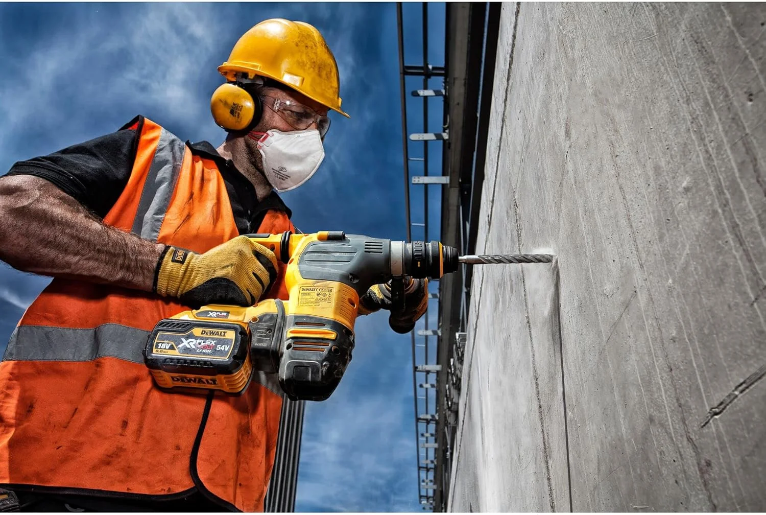 مته SDS-Plus اکستریم 2 دیوالت DT9517QZ سایز 6 در 260 میلی‌متر