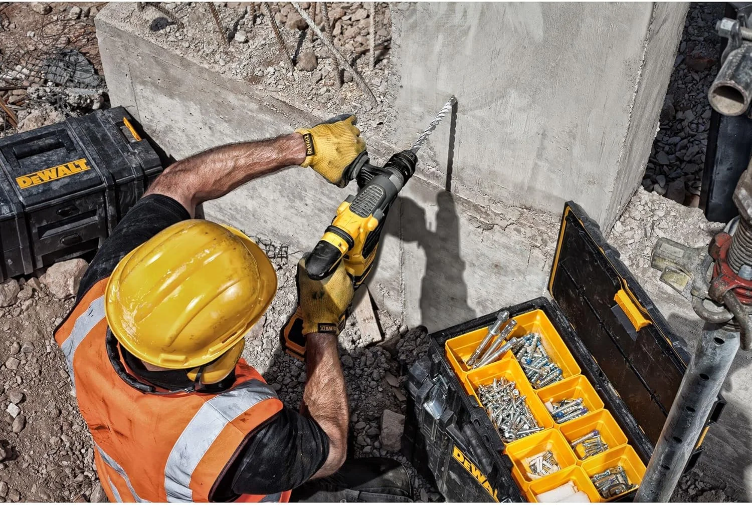 مته SDS-Plus اکستریم 2 دیوالت DT9517QZ سایز 6 در 260 میلی‌متر