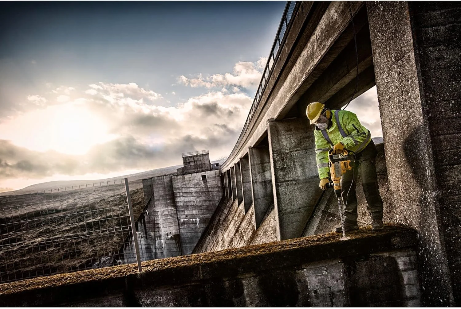 مته الماسه بتن کن Dewalt SDS Max - D32Xl920Xwl800Xc4، زرد/مشکی، Dt9436-Qz مته الماسه بتن کن Dewalt SDS Max - D32Xl920Xwl800Xc4، زرد/مشکی، Dt9436-Qz