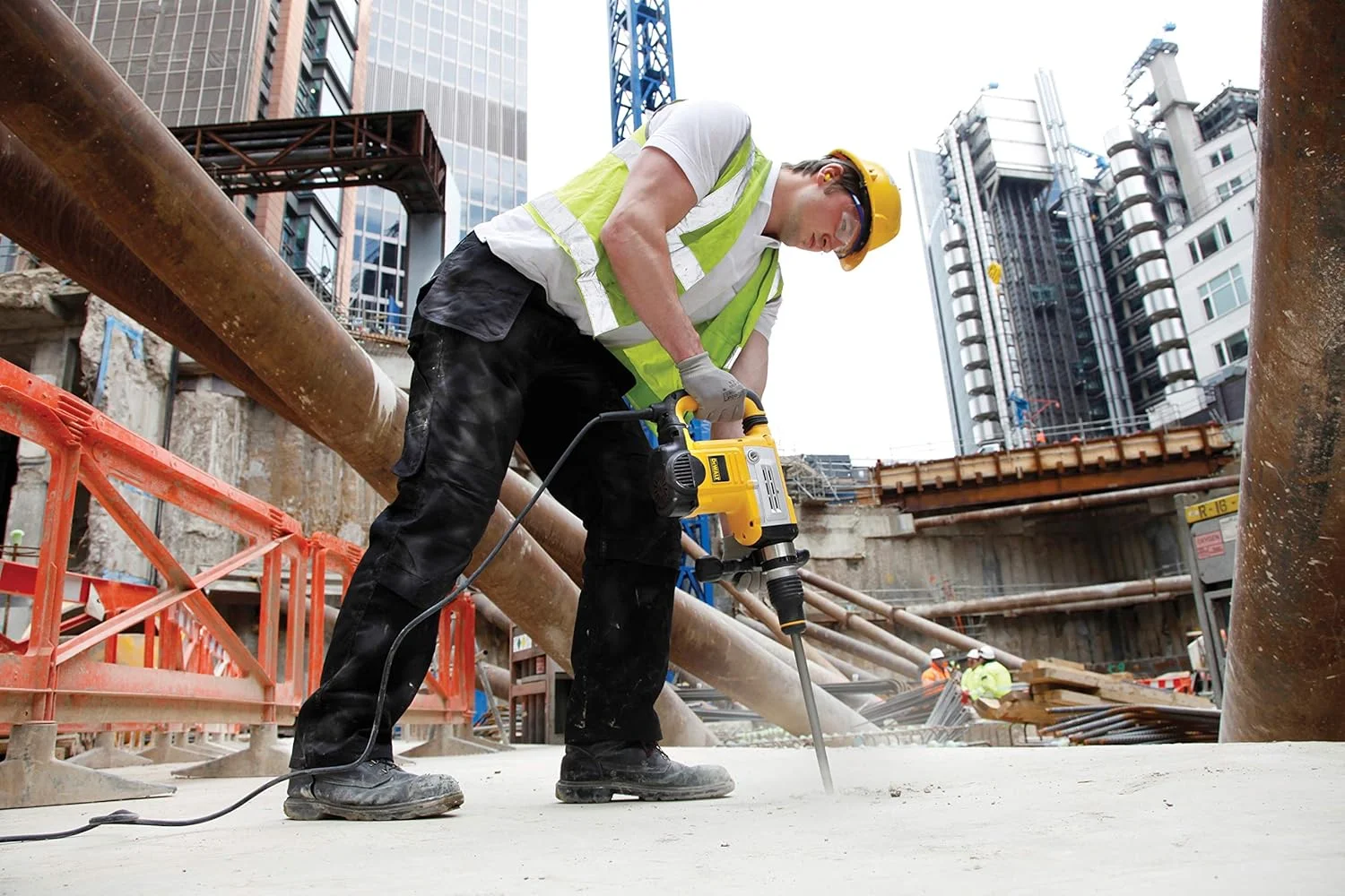 قلم نوک تیز 600 میلی متری SDS MAX دیوالت، زرد/مشکی، DT8087-QZ قلم نوک تیز 600 میلی متری SDS MAX دیوالت، زرد/مشکی، DT8087-QZ