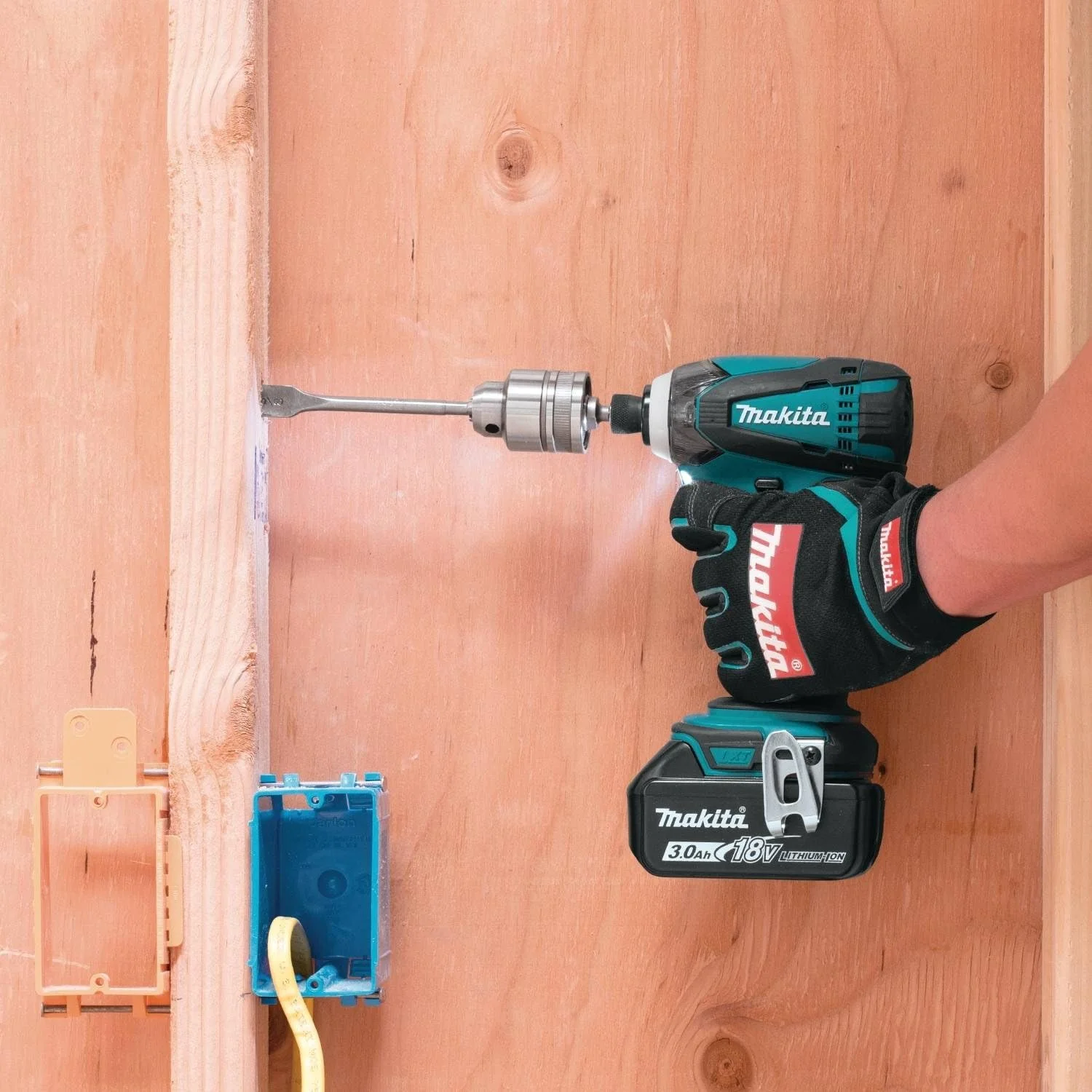 سه نظام اتوماتیک ماکیتا 763198-1 با شفت شش گوش 1/4 اینچی سه نظام اتوماتیک ماکیتا 763198-1 با شفت شش گوش 1/4 اینچی