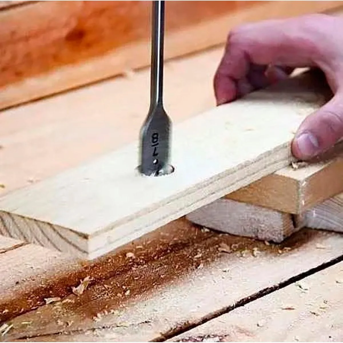 مته سرتخت سرعت برش بوش پروفشنال، یک عدد (برای سوراخکاری سریع و خشن در چوب نرم، Ø ۲۸ میلی‌متر، لوازم جانبی دریل پیچ گوشتی)