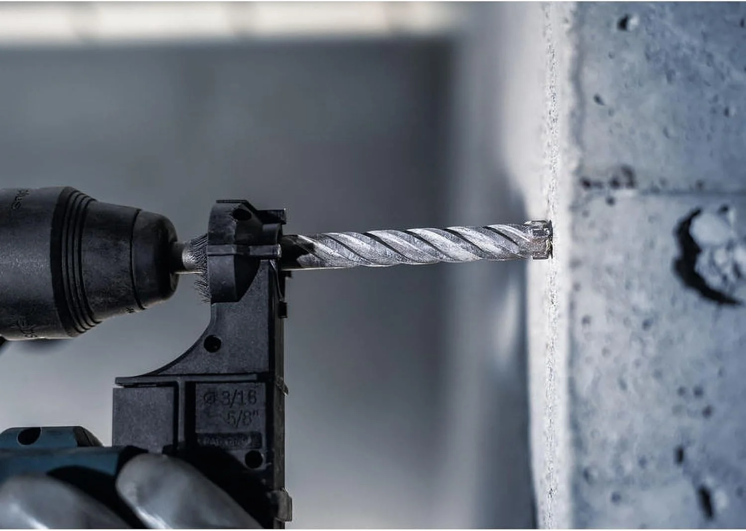 مته چکش SDS plus-5X بوش، مناسب بتن مسلح و بتن، قطر 6.50 میلی متر، لوازم جانبی دریل چکش حرفه ای