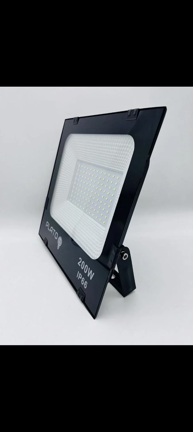 چراغ پروژکتور ال ای دی 200 وات – روشنایی فوق العاده روشن برای فضای باز، ضد آب IP66، نور سفید سرد 6500K، زاویه تابش گسترده برای حیاط، باغ، استادیوم، پارکینگ، انبار چراغ پروژکتور ال ای دی 200 وات – روشنایی فوق العاده روشن برای فضای باز، ضد آب IP66، نور سفید سرد 6500K، زاویه تابش گسترده برای حیاط، باغ، استادیوم، پارکینگ، انبار