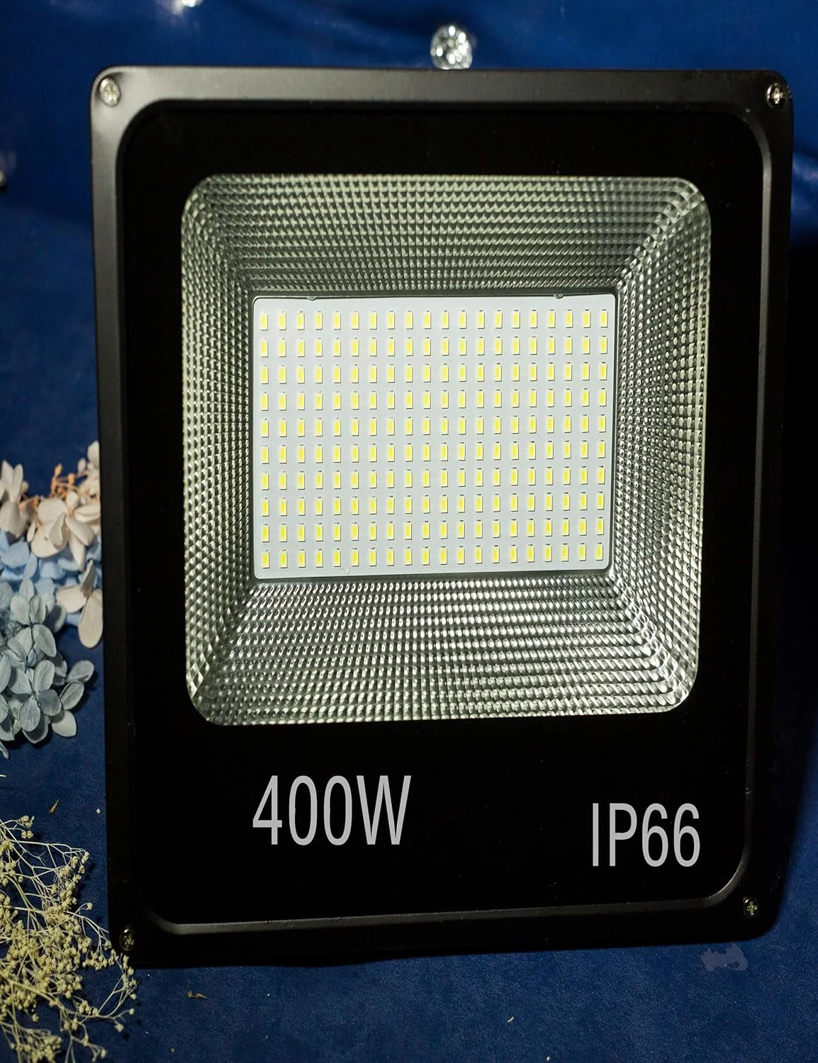 چراغ پروژکتور ال ای دی 400 وات MALI Sister-A، فوق العاده روشن، مناسب فضای باز، ولتاژ 220 ولت، ضد آب IP66، با نور 36000 لومن و رنگ سفید 6500 کلوین، مناسب برای باغ، حیاط، انبار، بیلبورد و گاراژ چراغ پروژکتور ال ای دی 400 وات MALI Sister-A، فوق العاده روشن، مناسب فضای باز، ولتاژ 220 ولت، ضد آب IP66، با نور 36000 لومن و رنگ سفید 6500 کلوین، مناسب برای باغ، حیاط، انبار، بیلبورد و گاراژ