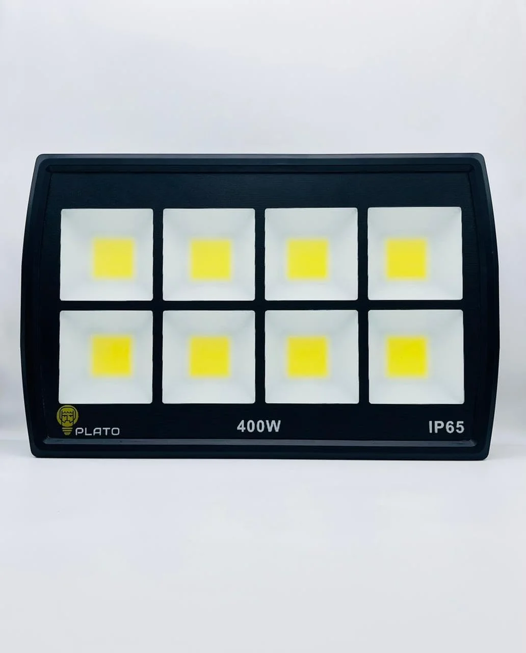 چراغ پروژکتور ال ای دی فضای باز، دارای استاندارد ضدآب IP65 (400 وات) چراغ پروژکتور ال ای دی فضای باز، دارای استاندارد ضدآب IP65 (400 وات)