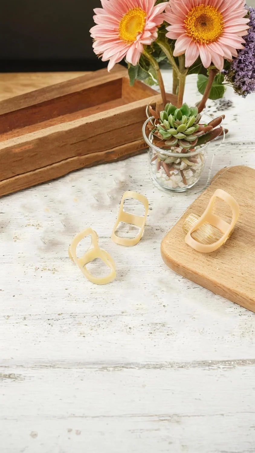 مجموعه 5 عددی آتل انگشت بیضی شکل - ساپورت و صاف کننده انگشت برای انگشت ماشه ای - انگشت شست، میانی، کوچک، انگشت حلقه در سایزهای مختلف. راحتی و ثبات را در سایزهای 6، 7، 8، 9 و 10 تجربه کنید مجموعه 5 عددی آتل انگشت بیضی شکل - ساپورت و صاف کننده انگشت برای انگشت ماشه ای - انگشت شست، میانی، کوچک، انگشت حلقه در سایزهای مختلف. راحتی و ثبات را در سایزهای 6، 7، 8، 9 و 10 تجربه کنید