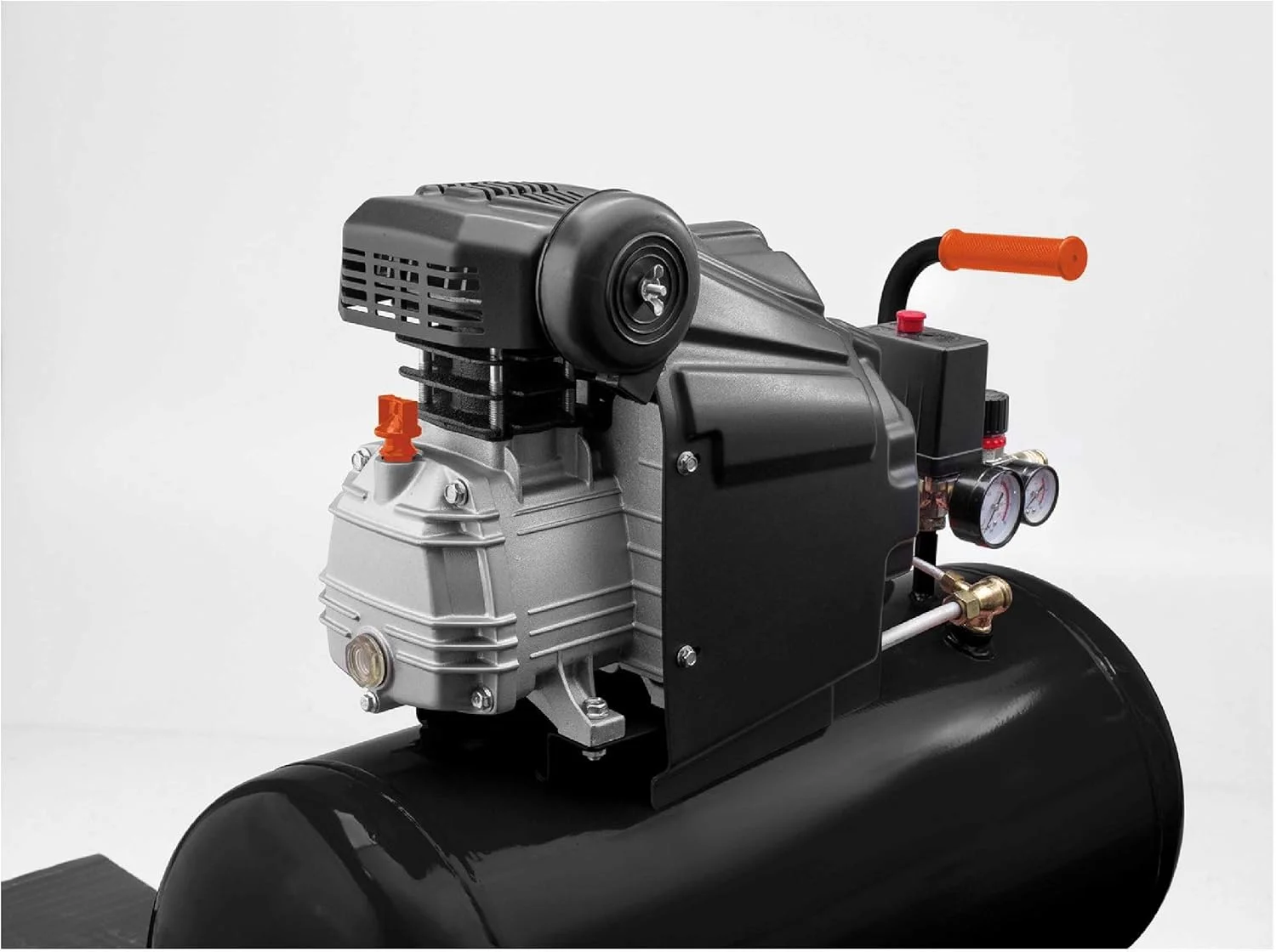 کمپرسور هوا بلک اند دکر با مخزن 24 لیتری، پمپ 2 اسب بخار، عملکرد قدرتمند، مقاوم، قابل حمل برای مصارف خانگی و DIY، مشکی