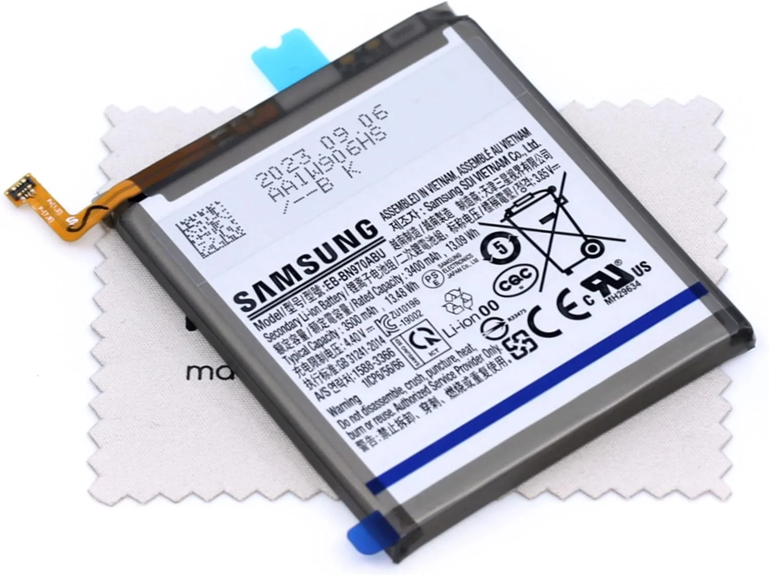 باتری اصلی سامسونگ EB-BN970ABU برای سامسونگ گلکسی نوت 10 (N970F) به همراه دستمال تمیز کننده صفحه نمایش باتری اصلی سامسونگ EB-BN970ABU برای سامسونگ گلکسی نوت 10 (N970F) به همراه دستمال تمیز کننده صفحه نمایش