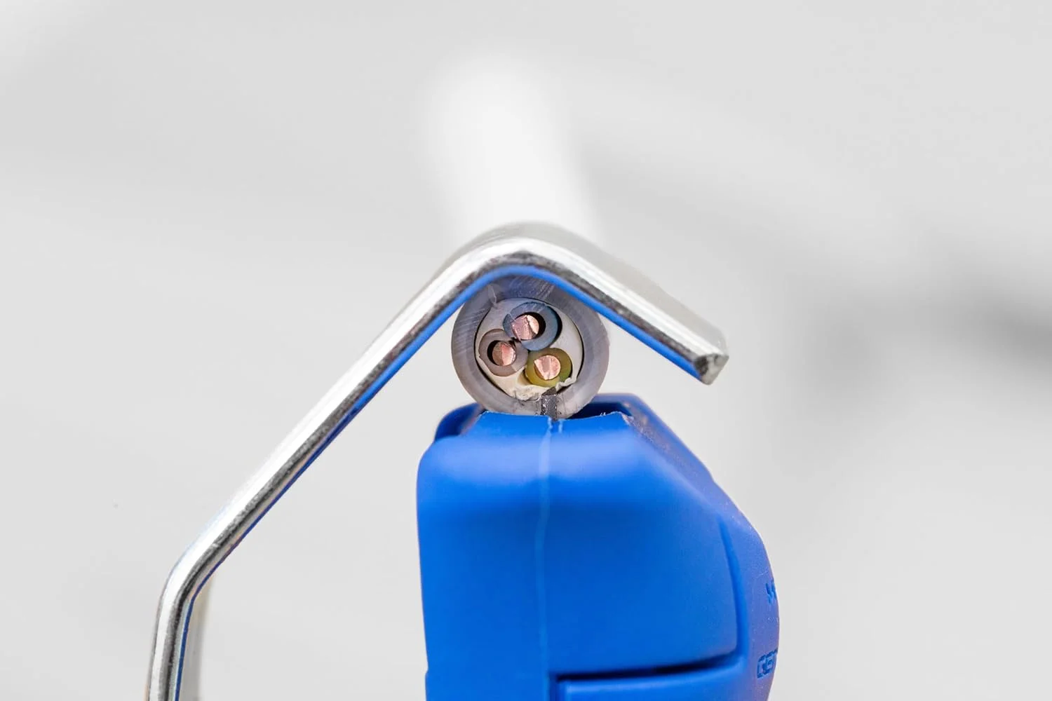 ابزار لخت کن کابل وایکان مدل 50050116 - تیغه چرخشی سایز 4-16 ابزار لخت کن کابل وایکان مدل 50050116 - تیغه چرخشی سایز 4-16