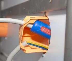 مجموعه ابزارآلات حرفه ای وی‌کان – ابزارهای سیم لخت کن برای نصب خانگی، آبی/قرمز