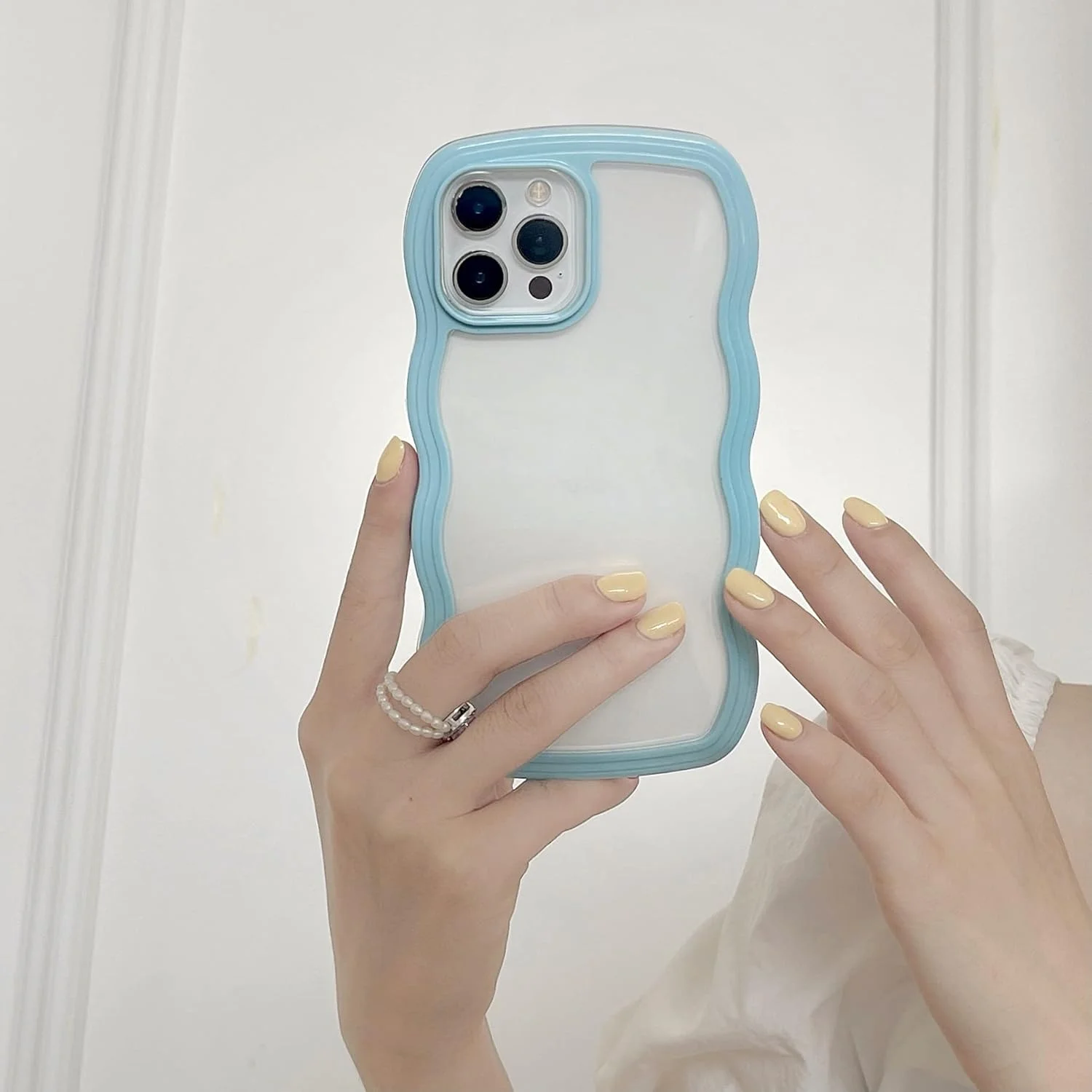 قاب گوشی یوبای مناسب برای آیفون ۱۳ و آیفون ۱۴ (۶.۱ اینچ)، قاب محافظ بامپر باریک و مقاوم در برابر ضربه با طرح موج شفاف و زیبا، ساخته شده از TPU نرم و ساده برای دختران و زنان - آبی سیرا قاب گوشی یوبای مناسب برای آیفون ۱۳ و آیفون ۱۴ (۶.۱ اینچ)، قاب محافظ بامپر باریک و مقاوم در برابر ضربه با طرح موج شفاف و زیبا، ساخته شده از TPU نرم و ساده برای دختران و زنان - آبی سیرا