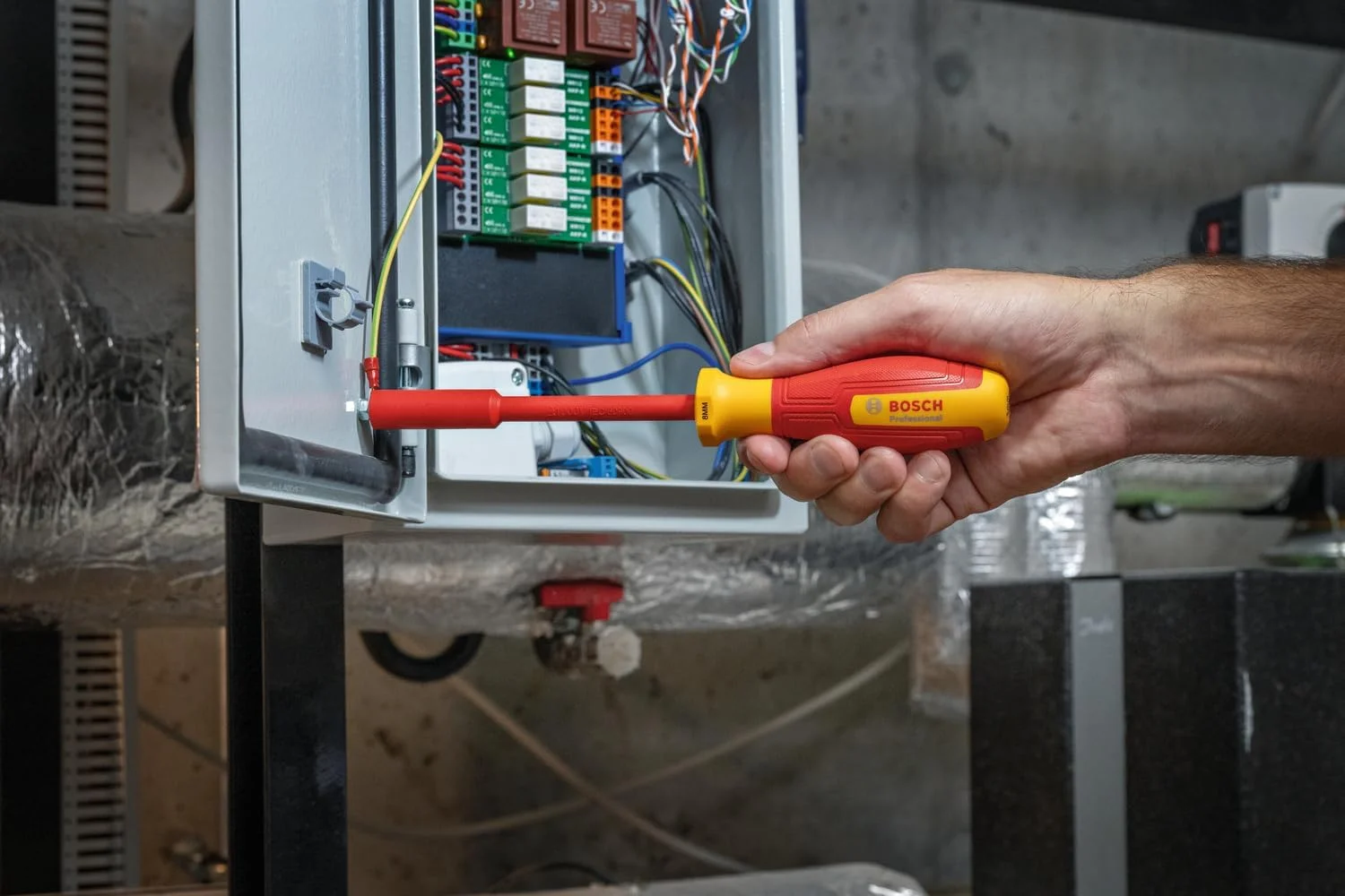 مجموعه آچار بکس VDE بوش پروفشنال - 6 عددی (7-14 میلی متر، دارای گواهی تا 1000 ولت) مجموعه آچار بکس VDE بوش پروفشنال - 6 عددی (7-14 میلی متر، دارای گواهی تا 1000 ولت)