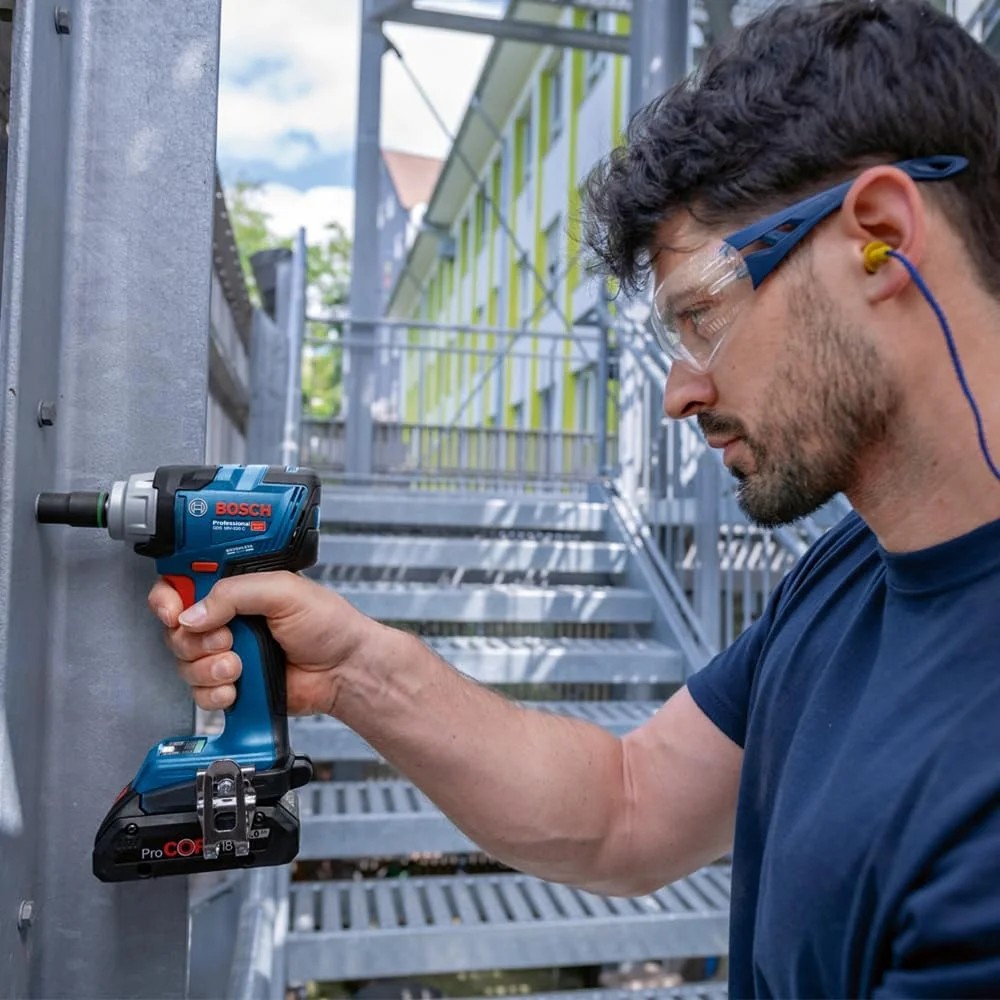 سیستم پیچ گوشتی شارژی بوش پروفشنال 18 ولت مدل GDS 18V-320 C (گشتاور سفت کردن 320 نیوتن متر، گشتاور باز کردن 540 نیوتن متر، بدون باتری یا شارژر)