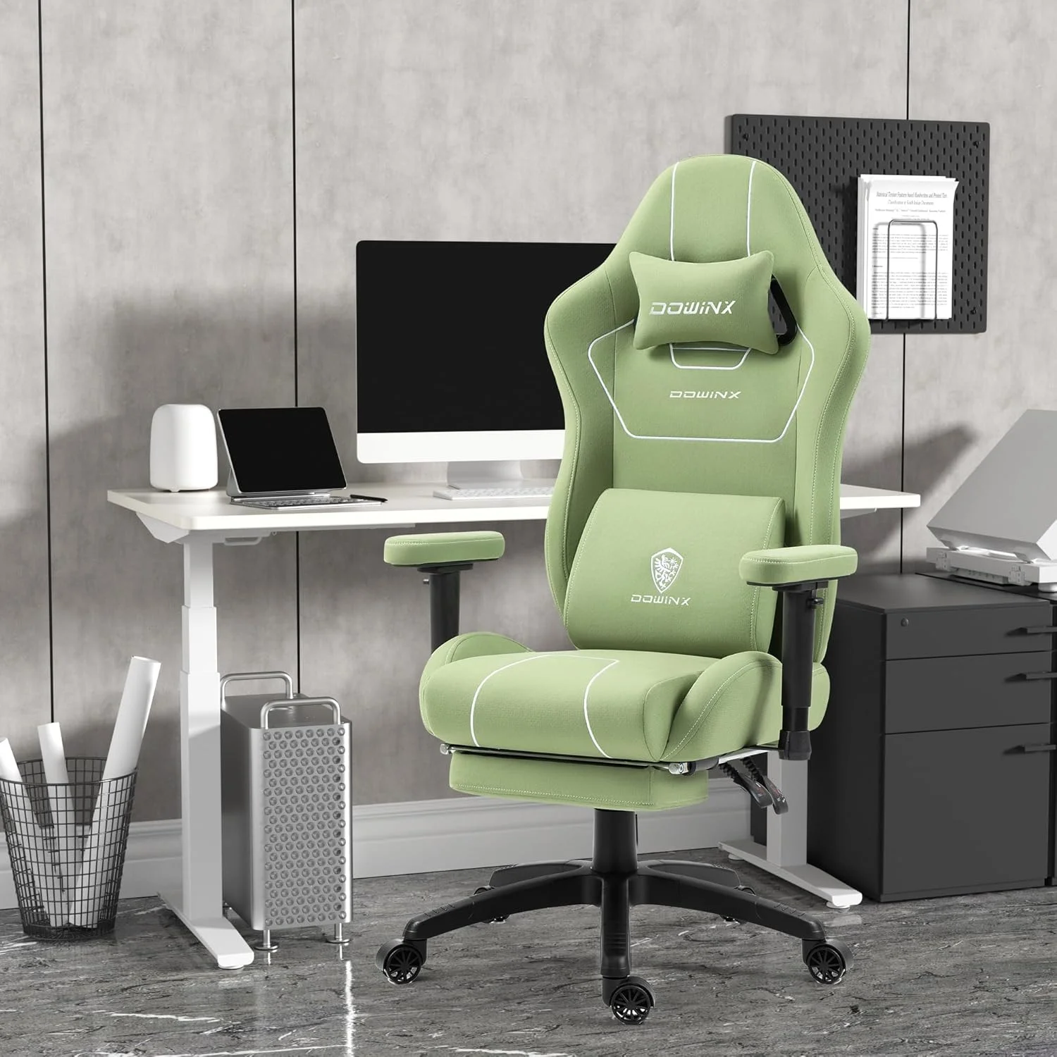 صندلی گیمینگ با روکش پارچه ای، دارای کوسن فنری، صندلی کامپیوتر ارگونومیک با پشتیبانی کمری ماساژور و زیرپایی، صندلی اداری راحت با قابلیت تنظیم پشتی، ظرفیت 136 کیلوگرم، مناسب برای نوجوانان و بزرگسالان، سبز
