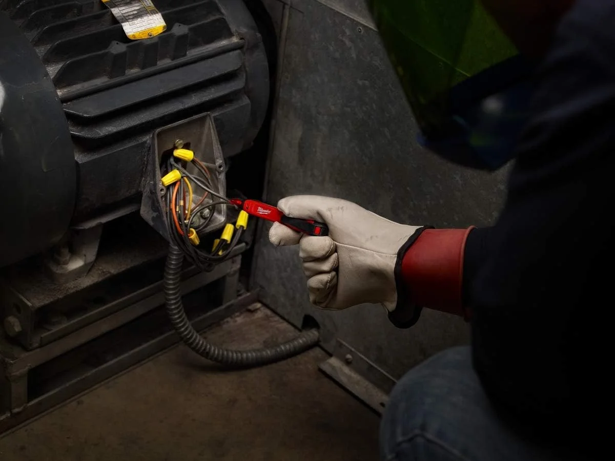 ردیاب ولتاژ میلواکی، 6 اینچ طول، 50 تا 1000 ولت AC ردیاب ولتاژ میلواکی، 6 اینچ طول، 50 تا 1000 ولت AC