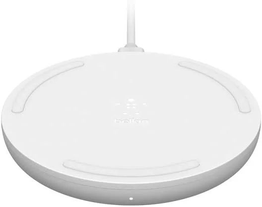 پد شارژ بی سیم 10 واتی Belkin Boost Charge (شارژر بی سیم سریع دارای گواهی Qi برای آیفون، سامسونگ، گوگل و غیره) - سفید، بسته 1 عددی