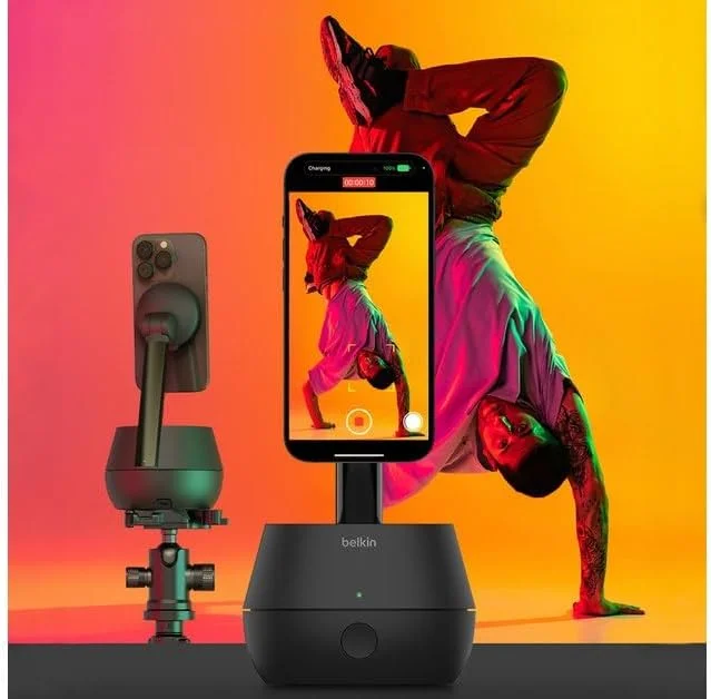 پایه ردیابی خودکار بلکین پرو با DockKit، شارژ بی‌سیم 15 واتی سازگار با MagSafe، ردیابی 360 درجه، و یکپارچه‌سازی iOS برای سری‌های آیفون 16، 15، 14، 13، 12 و غیره، شامل دوشاخه برق 5 فوتی