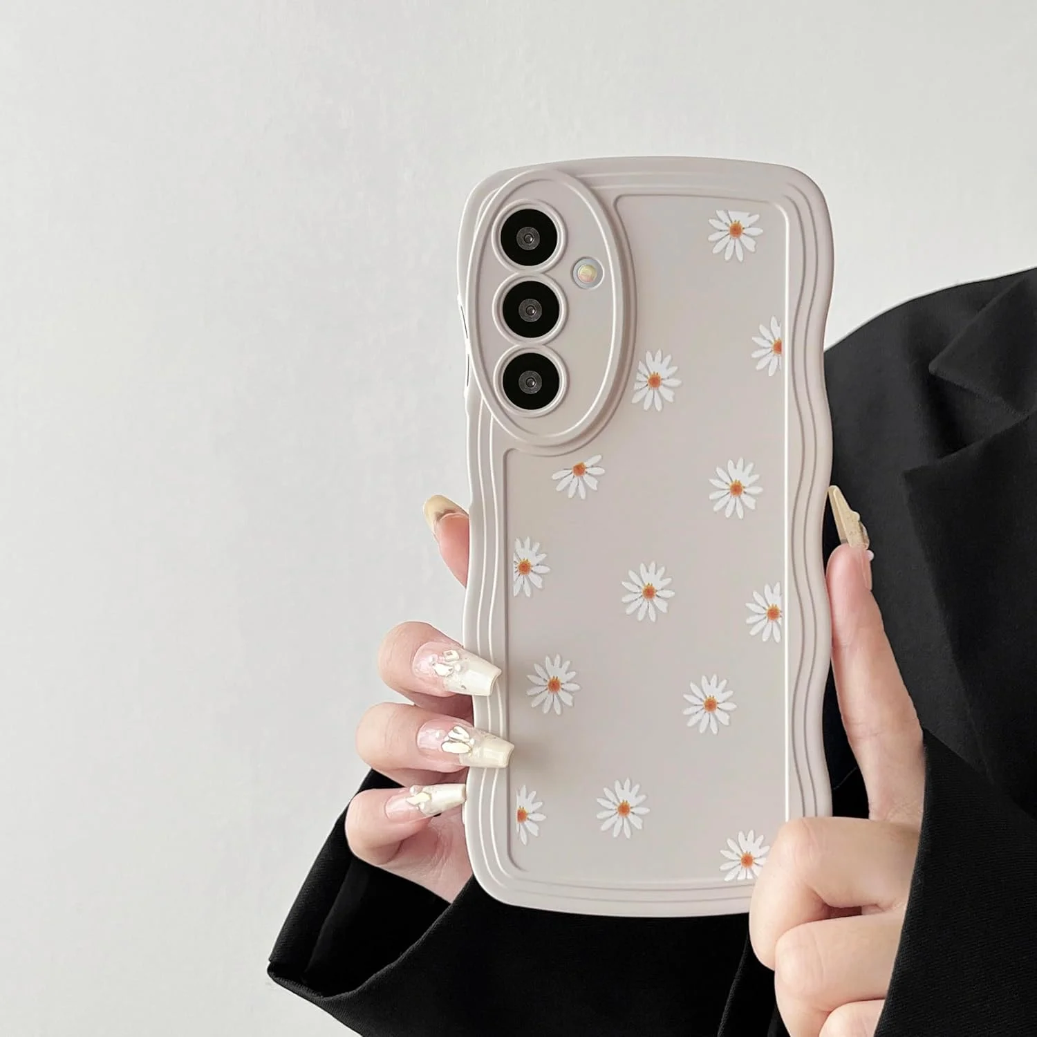 کاور سیلیکونی طرح گل و فریم موجی برای گوشی سامسونگ گلکسی A16 5G/4G - رنگ بژ