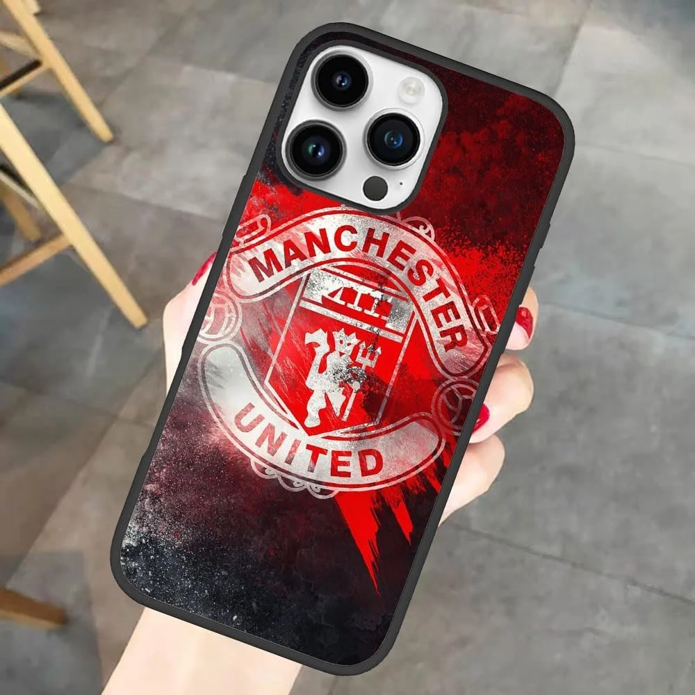 کاور پشتی موبایل با طرح لوگوی منچستر یونایتد به سبک جاده ابریشم، مناسب برای Apple iPhone 16 Pro، چند رنگ کاور پشتی موبایل با طرح لوگوی منچستر یونایتد به سبک جاده ابریشم، مناسب برای Apple iPhone 16 Pro، چند رنگ
