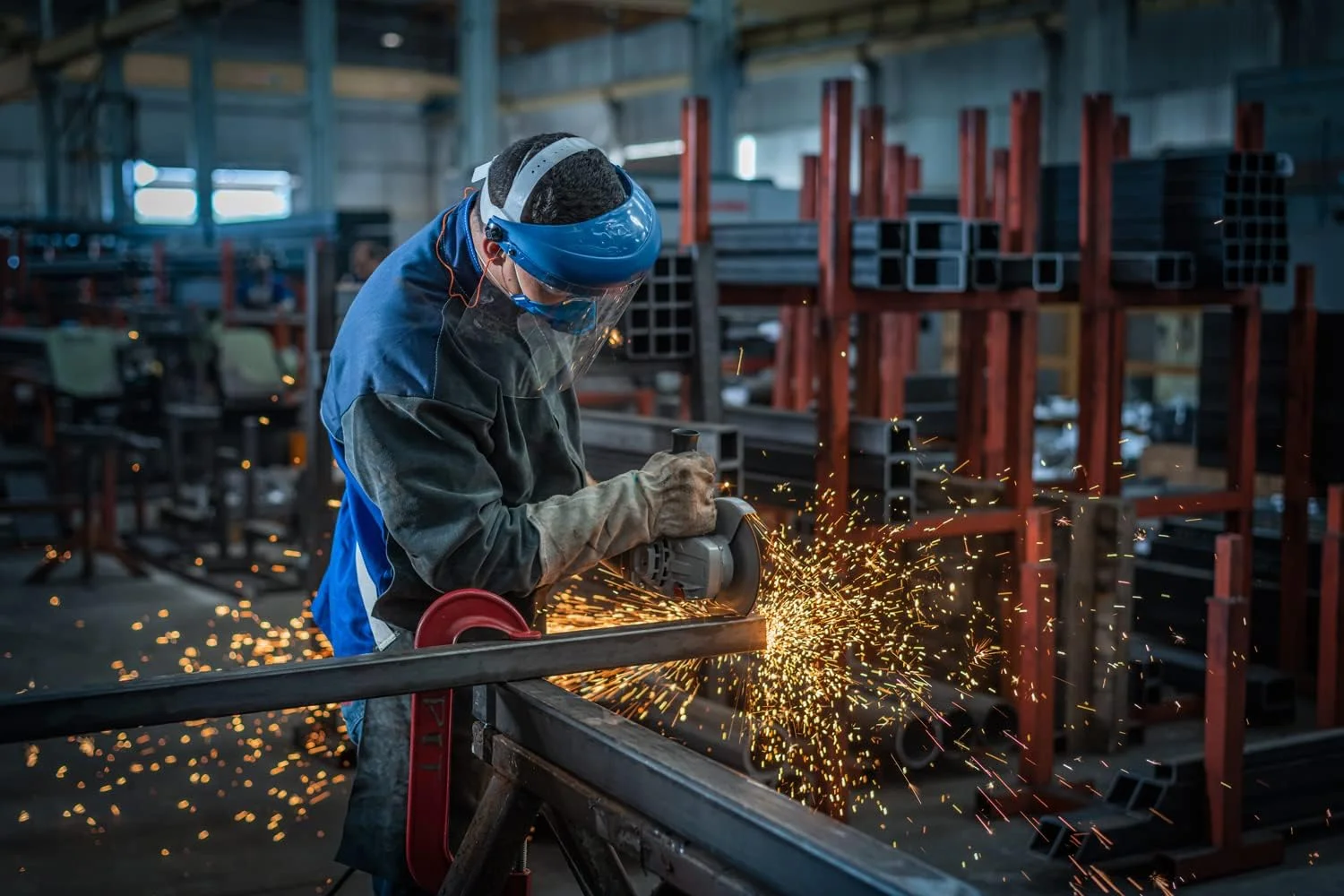 فرز سنگبری بوش مدل 06018C00P0 GWS 2200-180 با کلید معمولی، سایز 7 اینچ فرز سنگبری بوش مدل 06018C00P0 GWS 2200-180 با کلید معمولی، سایز 7 اینچ