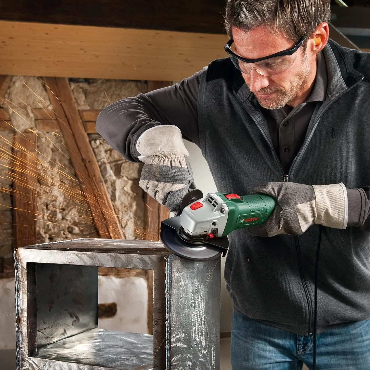 دستگاه فرز سنگبری کوچک بوش UniversalGrind 750-115 (750 وات; 3 عدد صفحه برش مستقیم; برای سنگ زنی، برش، برس زدن و سنباده زنی; بسته بندی کارتنی) دستگاه فرز سنگبری کوچک بوش UniversalGrind 750-115 (750 وات; 3 عدد صفحه برش مستقیم; برای سنگ زنی، برش، برس زدن و سنباده زنی; بسته بندی کارتنی)