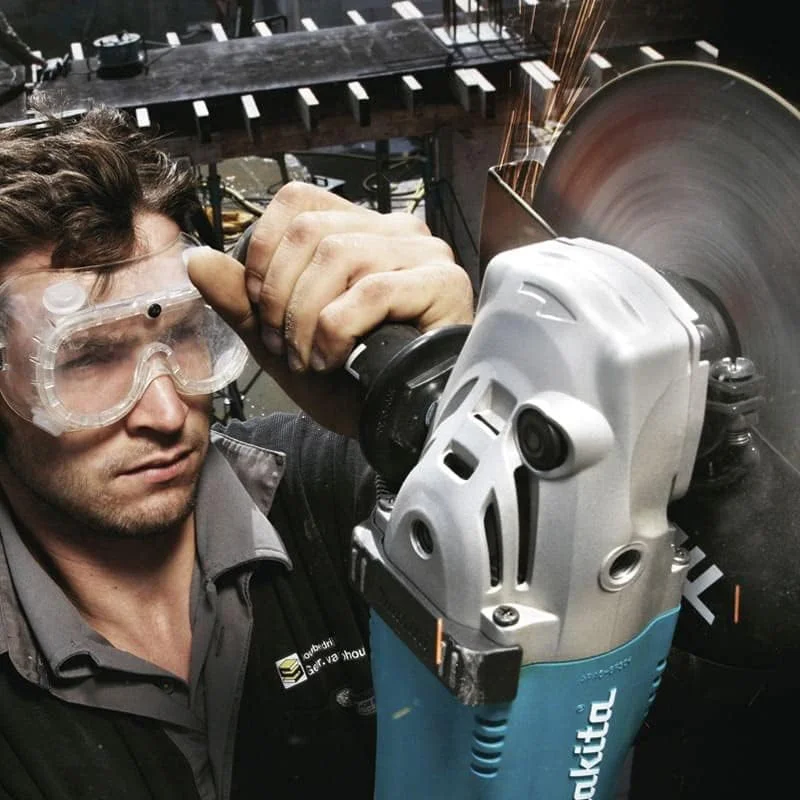 دستگاه فرز زاویه ای ماکیتا GA9040SFK1، 2600 وات، قطر 230 میلی متر، در جعبه دستگاه فرز زاویه ای ماکیتا GA9040SFK1، 2600 وات، قطر 230 میلی متر، در جعبه