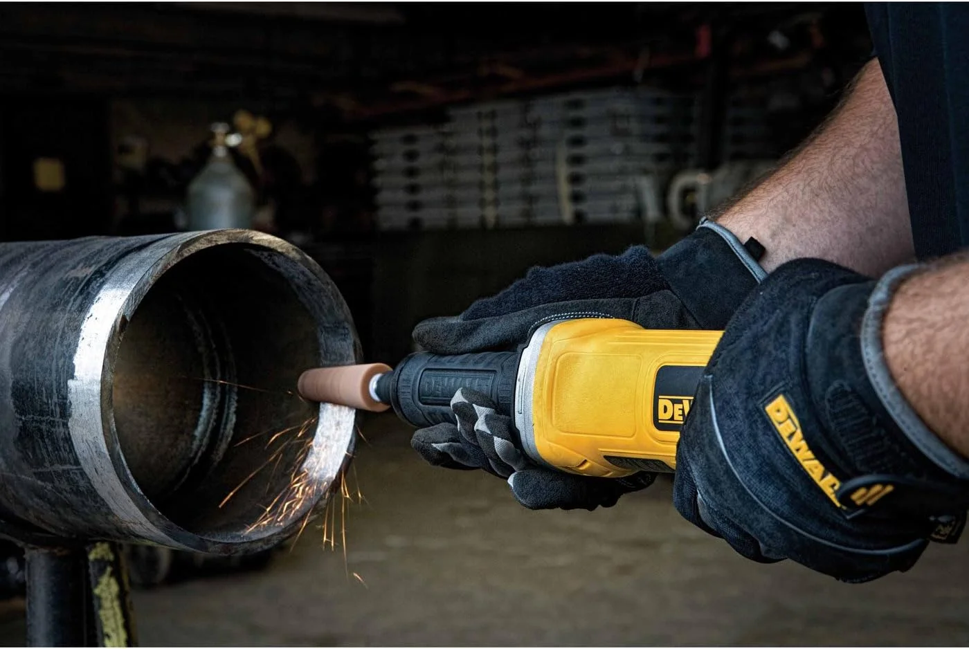 فرز انگشتی دیوالت، 1-1/2 اینچ (DWE4887N) فرز انگشتی دیوالت، 1-1/2 اینچ (DWE4887N)