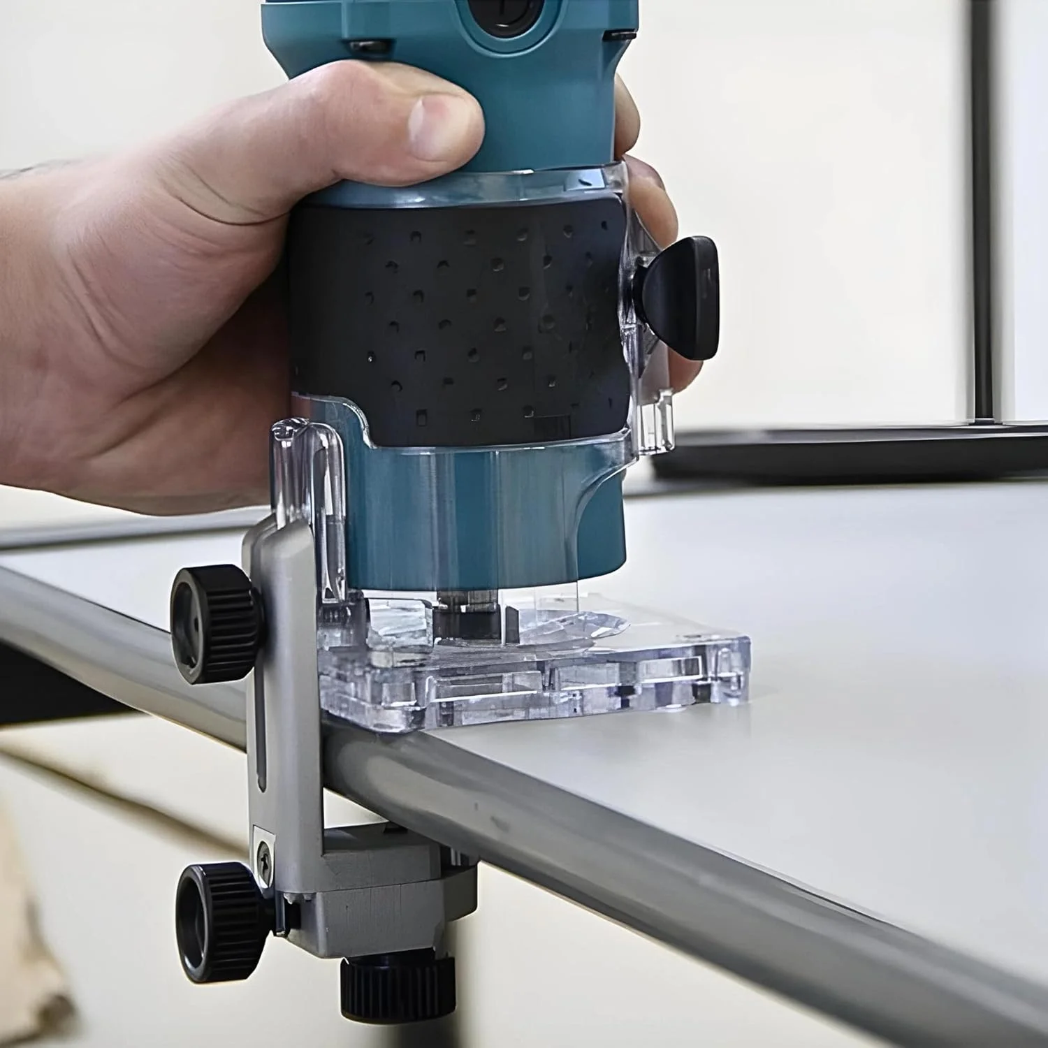 پردازنده چوب ماکیتا مدل 3709 با توان 530 وات