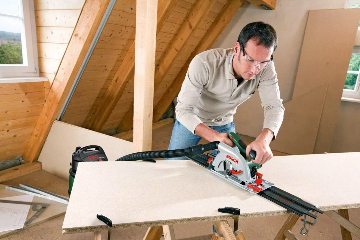 اره گرد بر خانگی و باغی بوش مدل PKS 55 (1200 وات، تیغه اره، راهنمای موازی، بسته بندی کارتنی) سبز