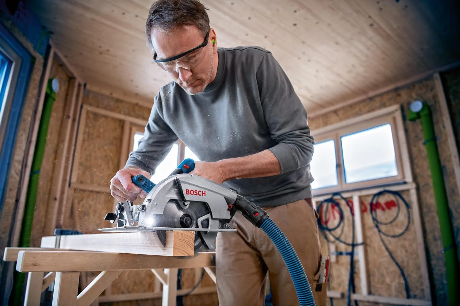 قلاب آویز بوش (مناسب برای GKS 18V-70L، آویزان کردن ایمن ابزار، 95 x 90 میلی متر، لوازم جانبی اره گرد) قلاب آویز بوش (مناسب برای GKS 18V-70L، آویزان کردن ایمن ابزار، 95 x 90 میلی متر، لوازم جانبی اره گرد)