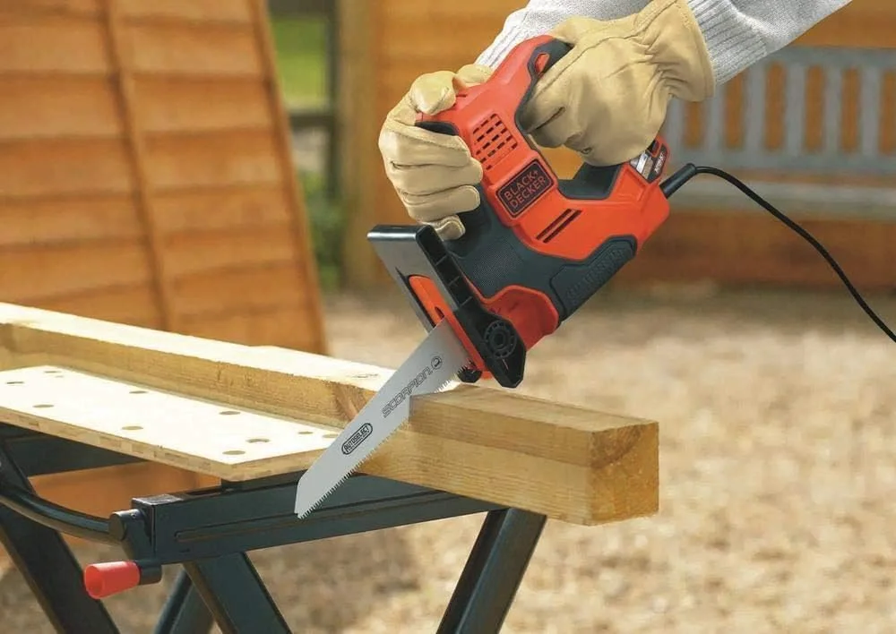 اره عقربی یونیورسال 500 وات Black & Decker RS890K-QS با کیف اره عقربی یونیورسال 500 وات Black & Decker RS890K-QS با کیف