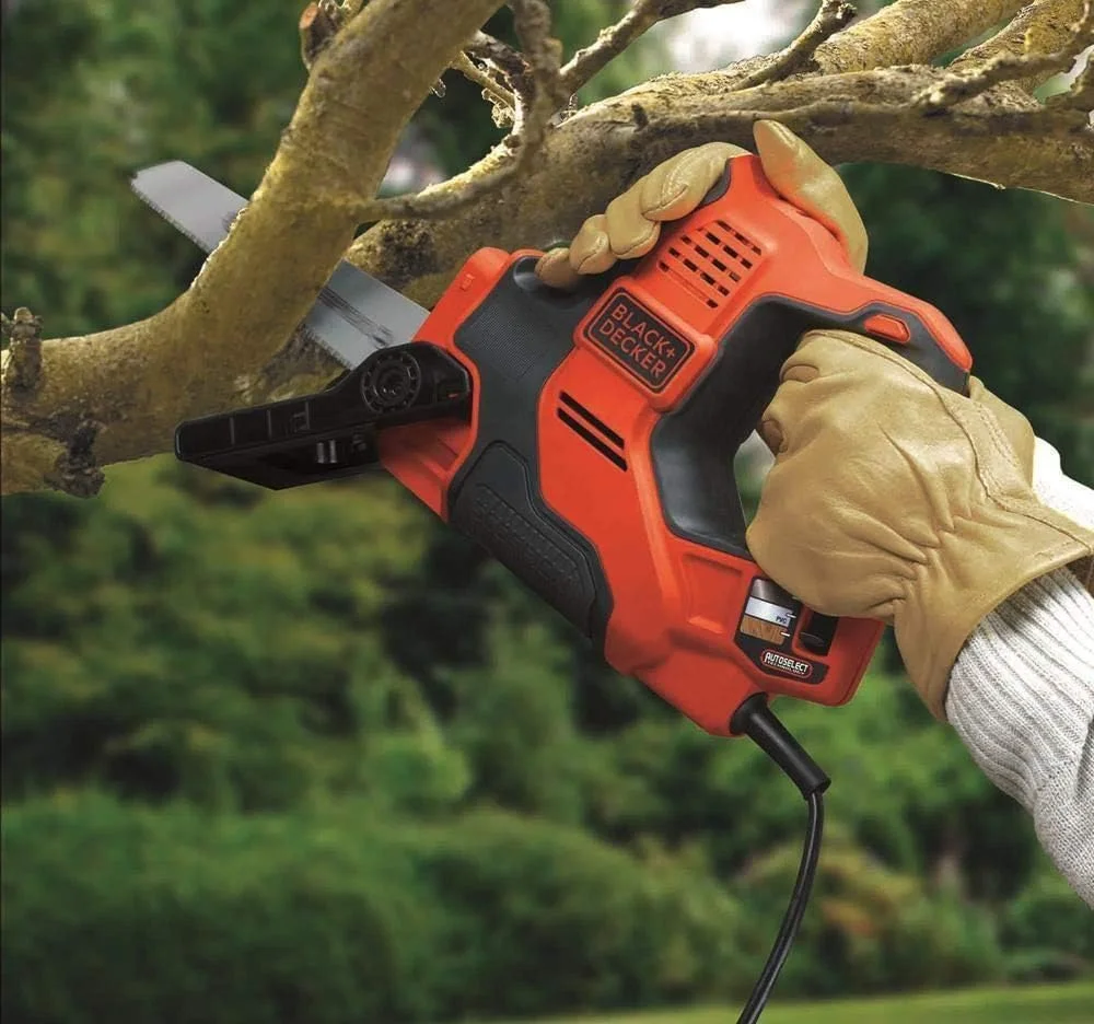 اره عقربی یونیورسال 500 وات Black & Decker RS890K-QS با کیف اره عقربی یونیورسال 500 وات Black & Decker RS890K-QS با کیف