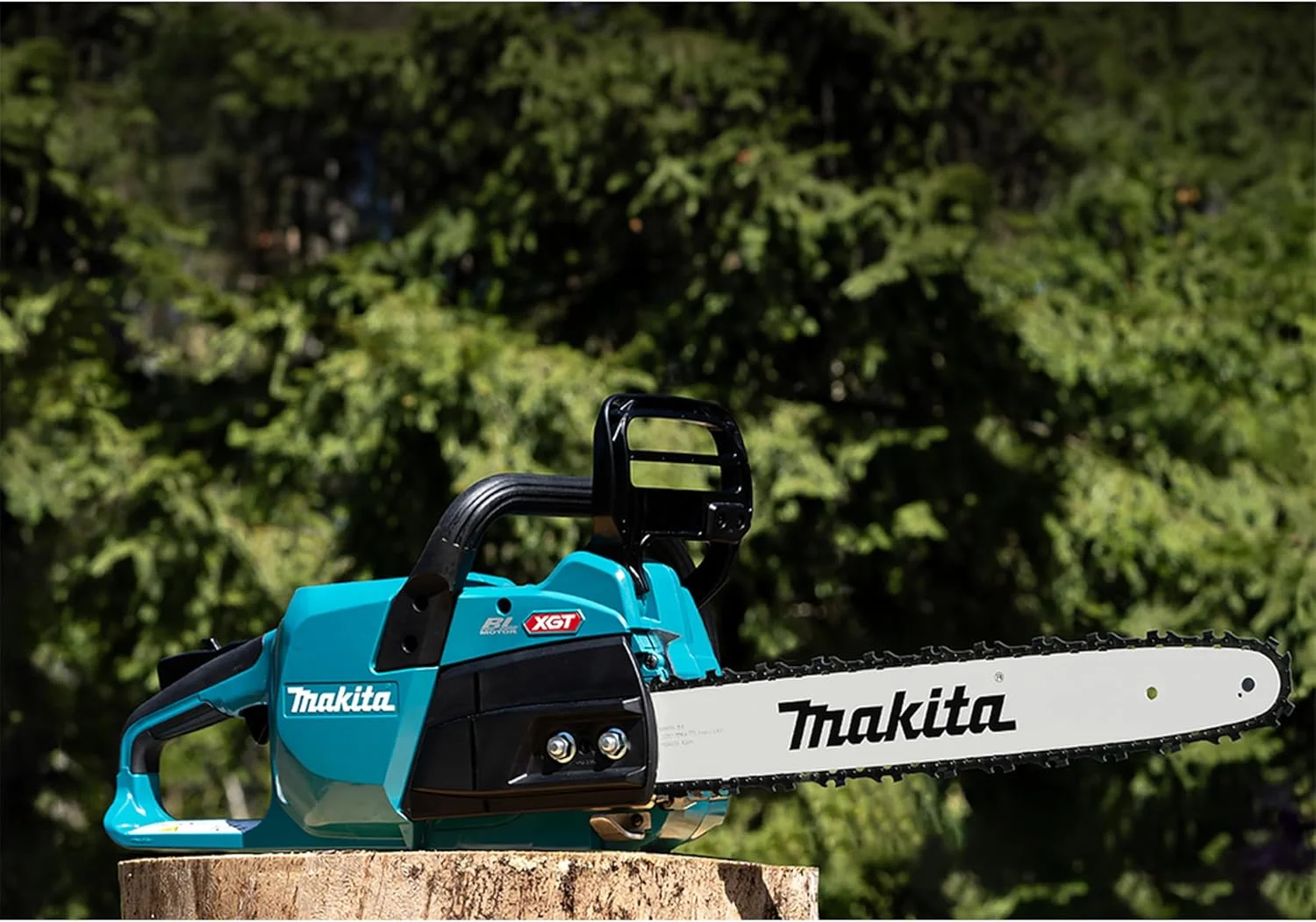 اره زنجیری شارژی ماکیتا مدل UC026GZ، 40 ولت مکس، لیتیوم-یون XGT، 400 میلیمتر، بدون موتور براشلس، باتری و شارژر اره زنجیری شارژی ماکیتا مدل UC026GZ، 40 ولت مکس، لیتیوم-یون XGT، 400 میلیمتر، بدون موتور براشلس، باتری و شارژر