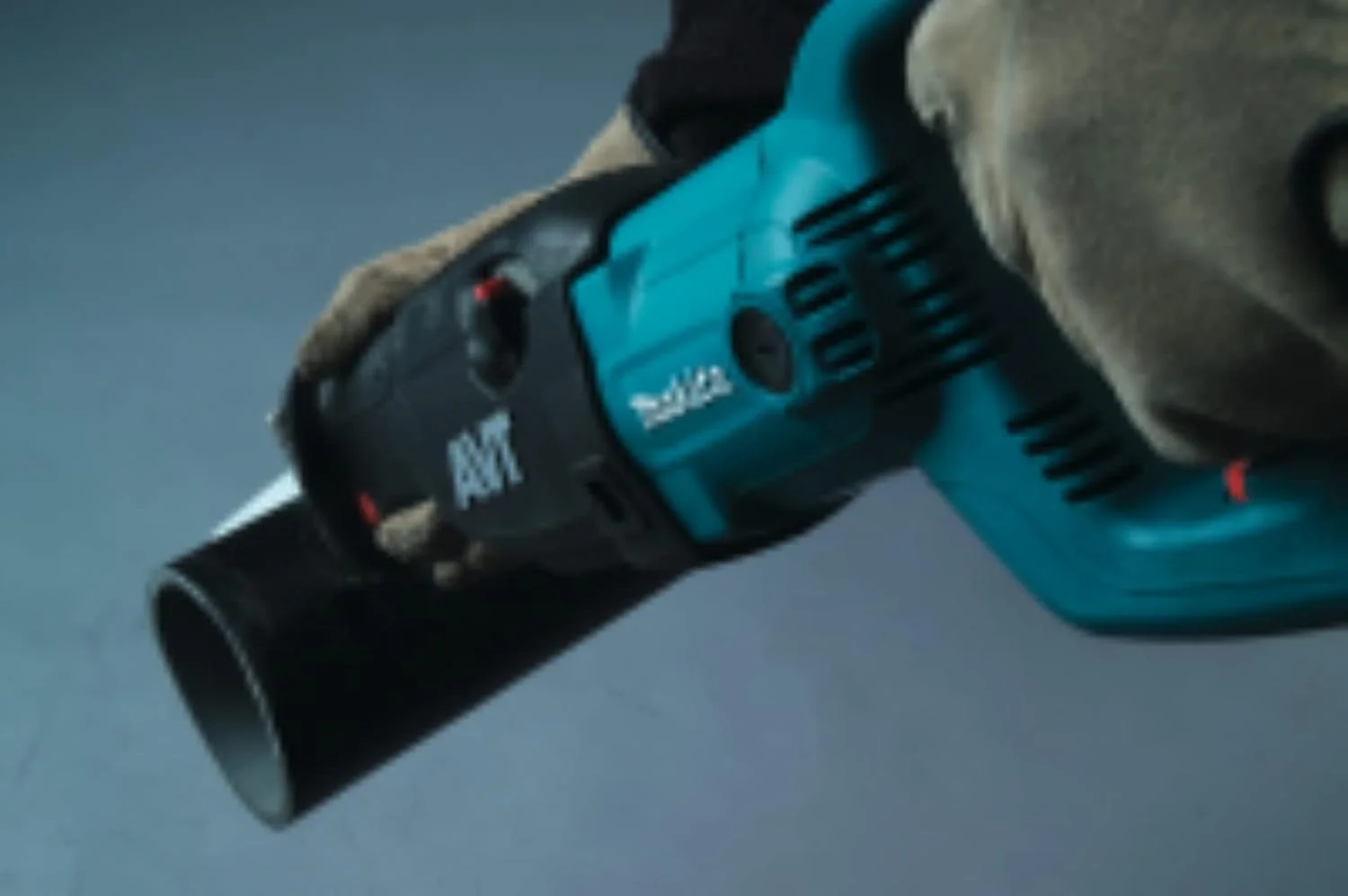 اره عمود بر گیربکسی ماکیتا مدل JR3060T با ولتاژ 240 ولت اره عمود بر گیربکسی ماکیتا مدل JR3060T با ولتاژ 240 ولت