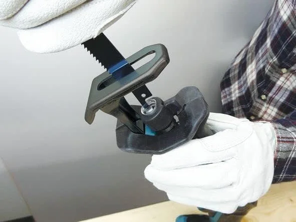 اره‌ی افقی بر Makita